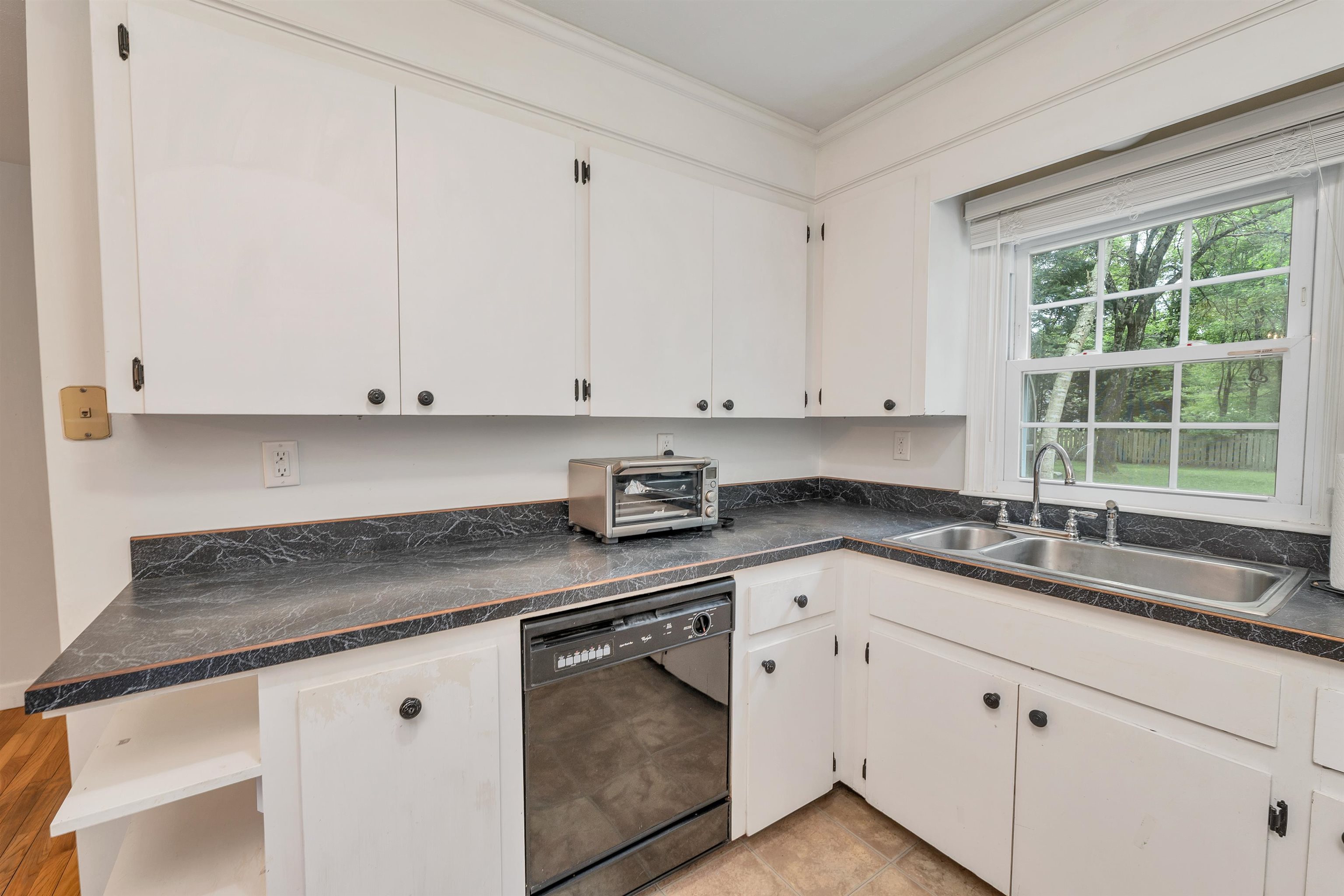 Hopkinton, New Hampshire 03229, United States, 3 Bedrooms Bedrooms, ,3 BathroomsBathrooms,Residential,Active,168595