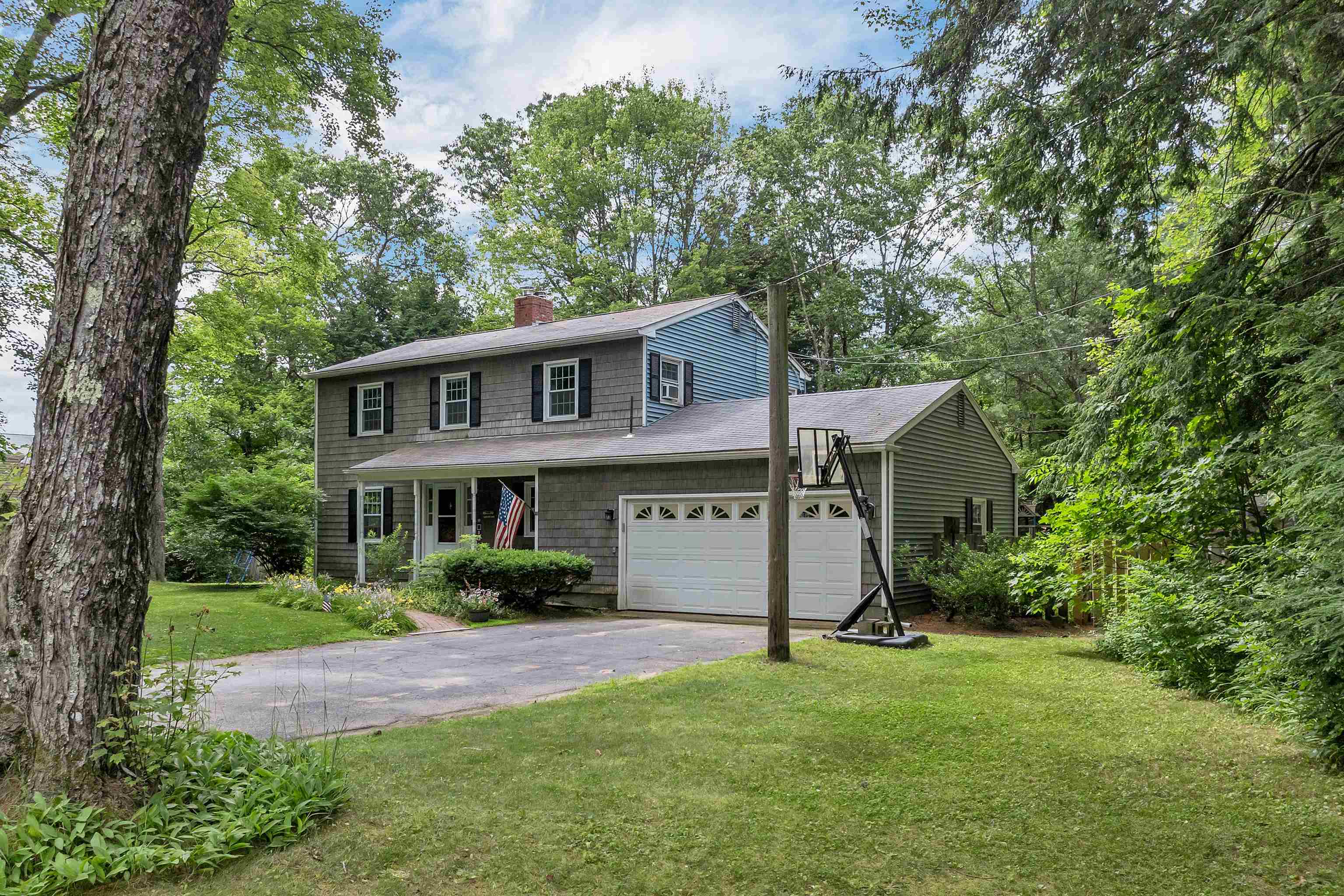 Hopkinton, New Hampshire 03229, United States, 3 Bedrooms Bedrooms, ,3 BathroomsBathrooms,Residential,Active,168595