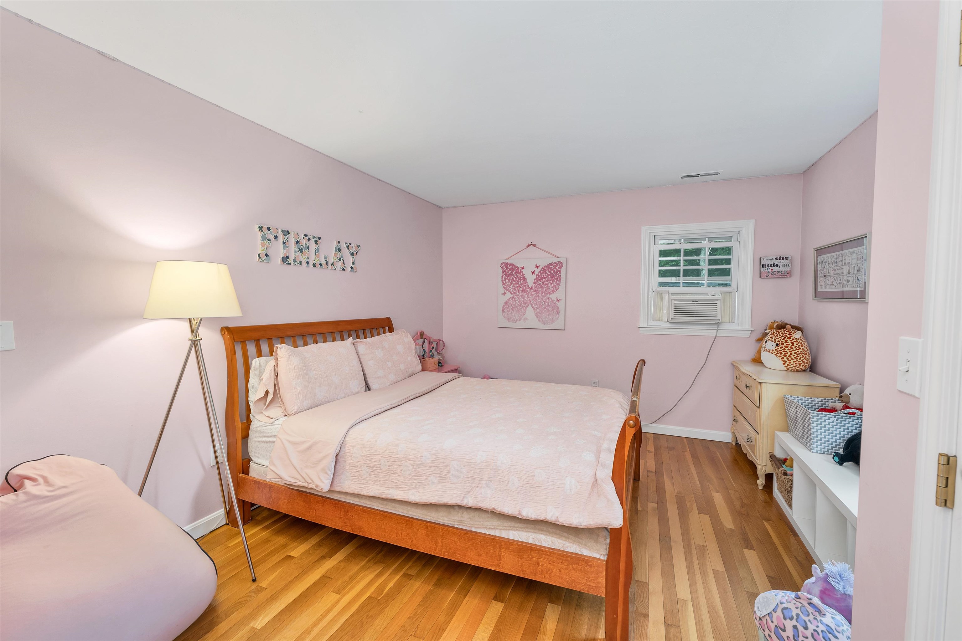 Hopkinton, New Hampshire 03229, United States, 3 Bedrooms Bedrooms, ,3 BathroomsBathrooms,Residential,Active,168595