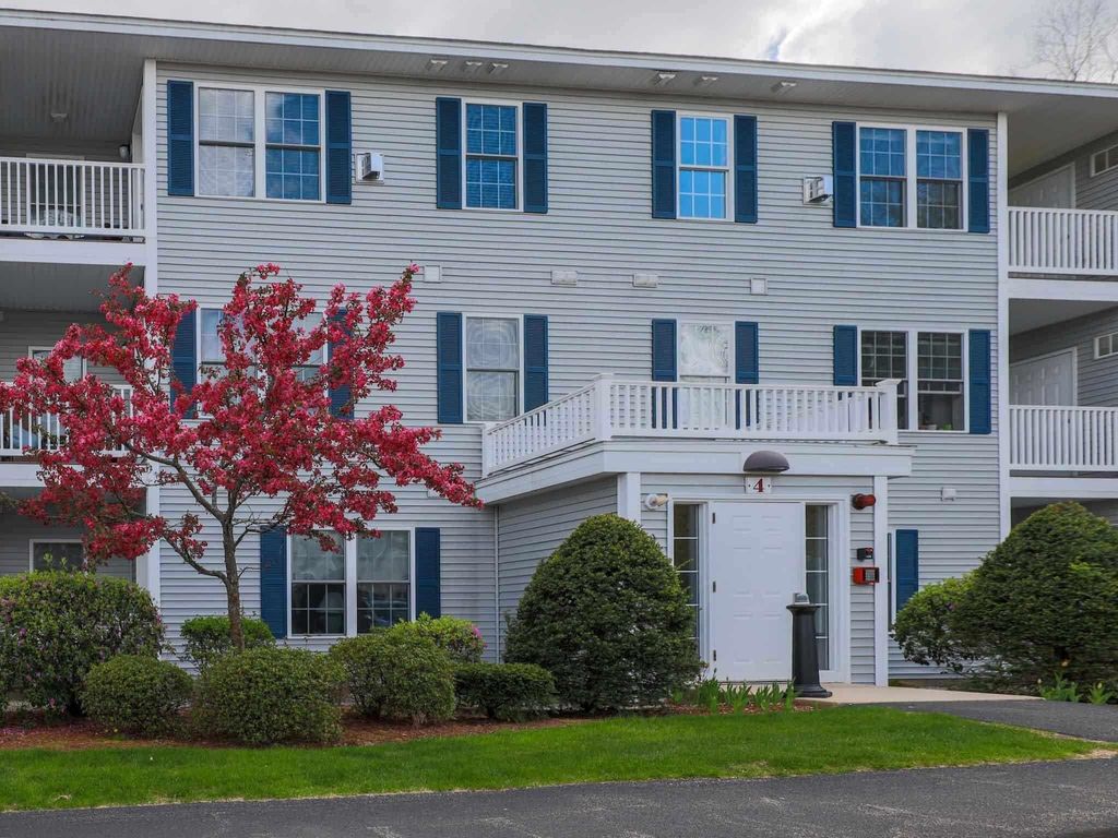 Photo of 4 Crestview Drive #101, Londonderry, NH 03053 (MLS # 5065811)