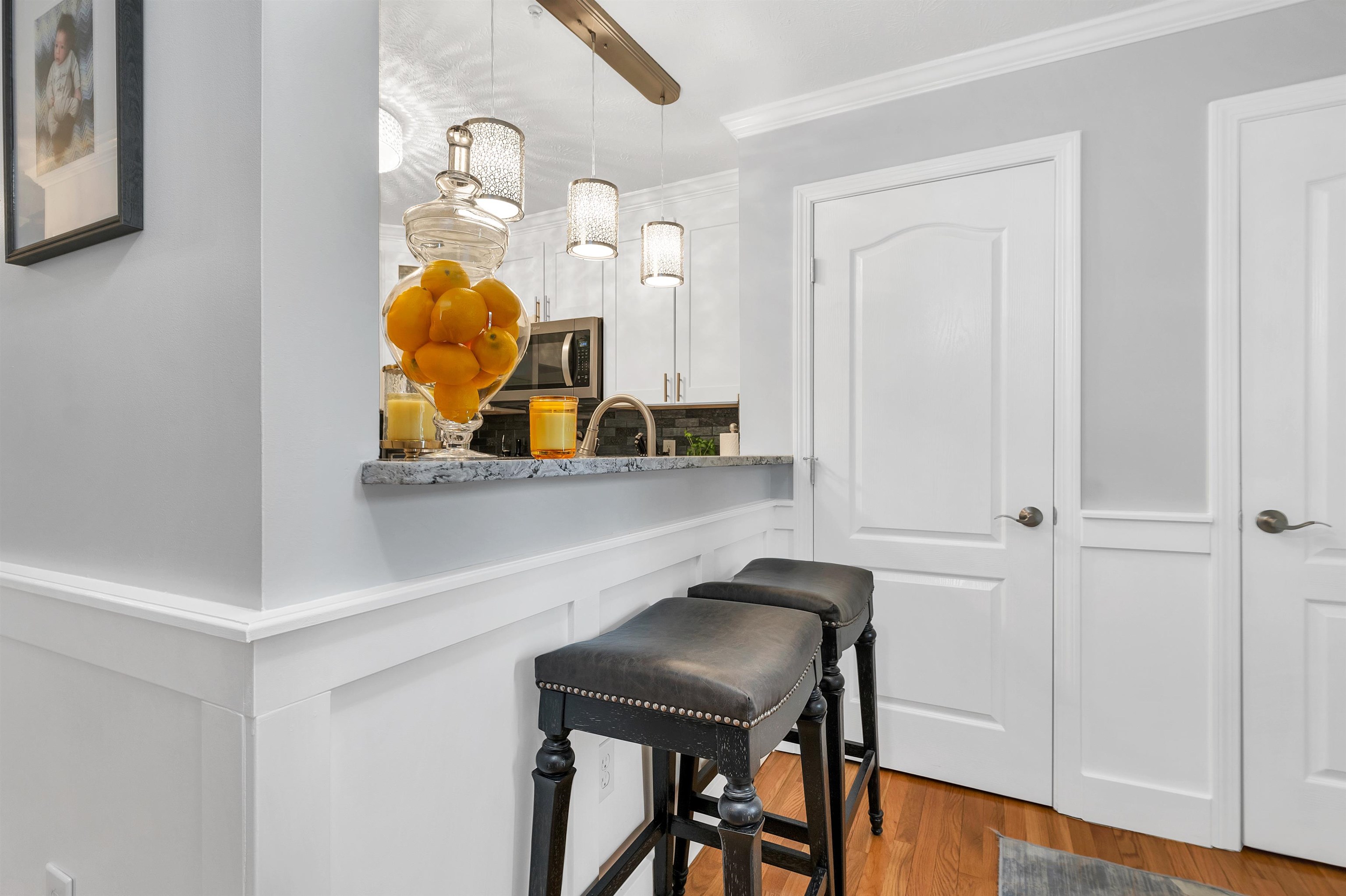 Bedford, New Hampshire 03110, United States, 2 Bedrooms Bedrooms, ,2 BathroomsBathrooms,Residential,Pending,123014