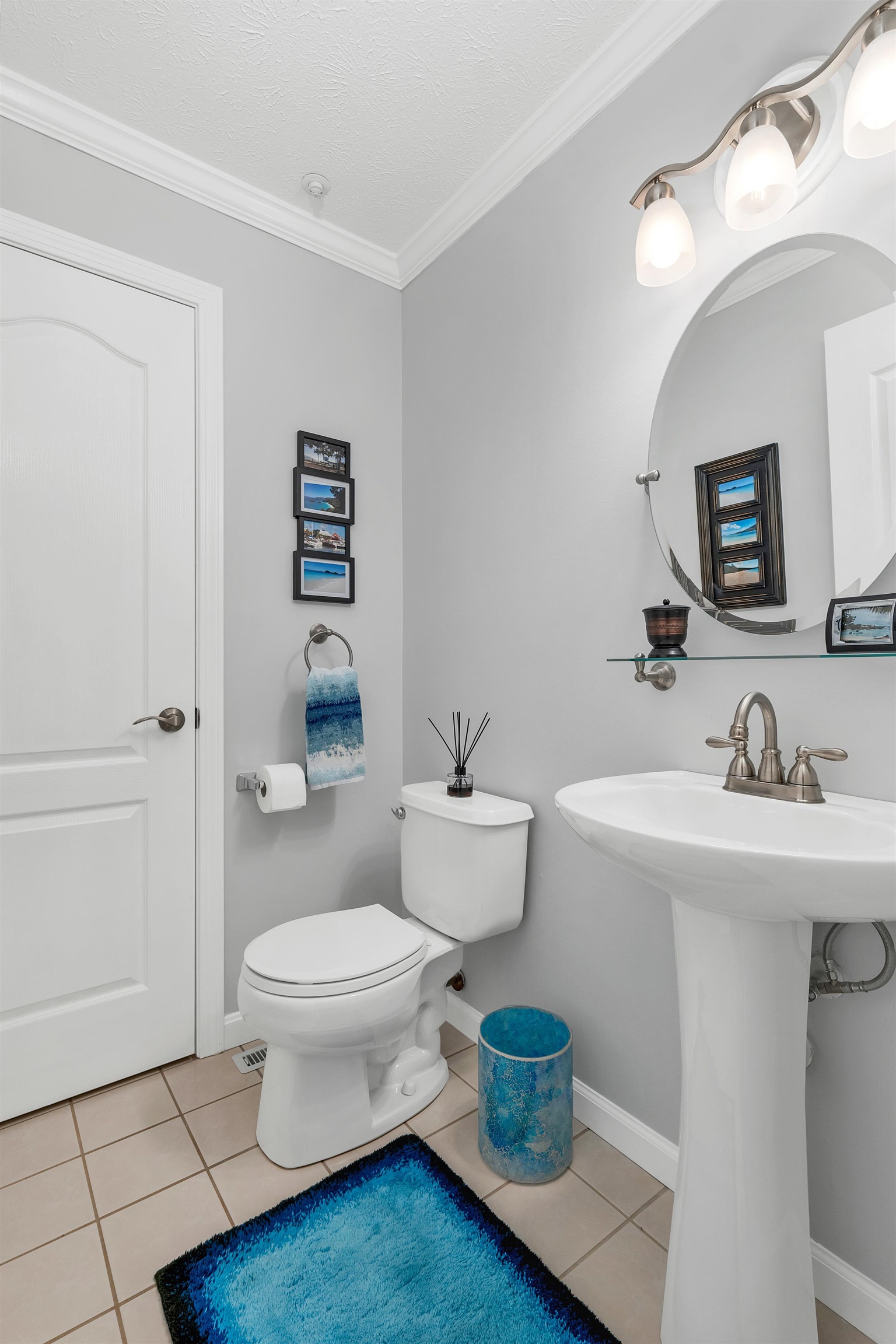 Bedford, New Hampshire 03110, United States, 2 Bedrooms Bedrooms, ,2 BathroomsBathrooms,Residential,Pending,123014