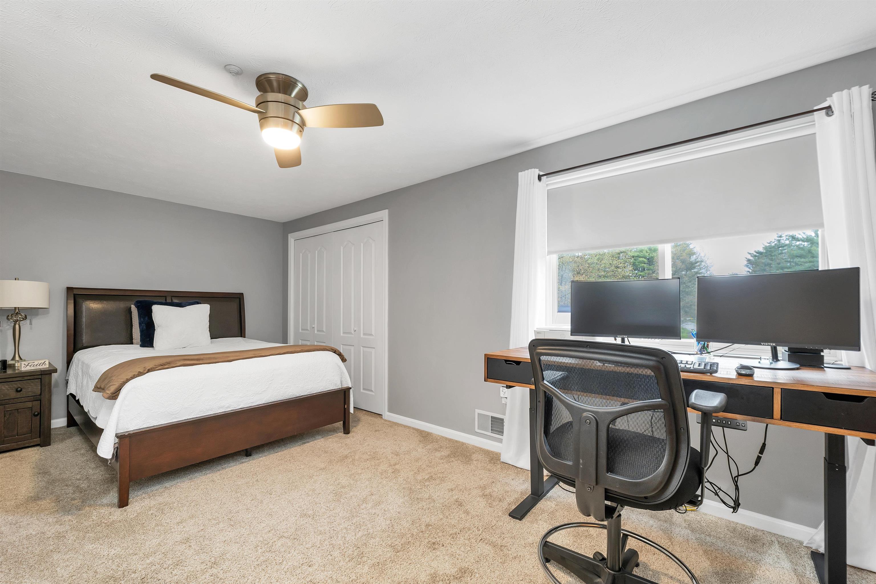 Bedford, New Hampshire 03110, United States, 2 Bedrooms Bedrooms, ,2 BathroomsBathrooms,Residential,Pending,123014