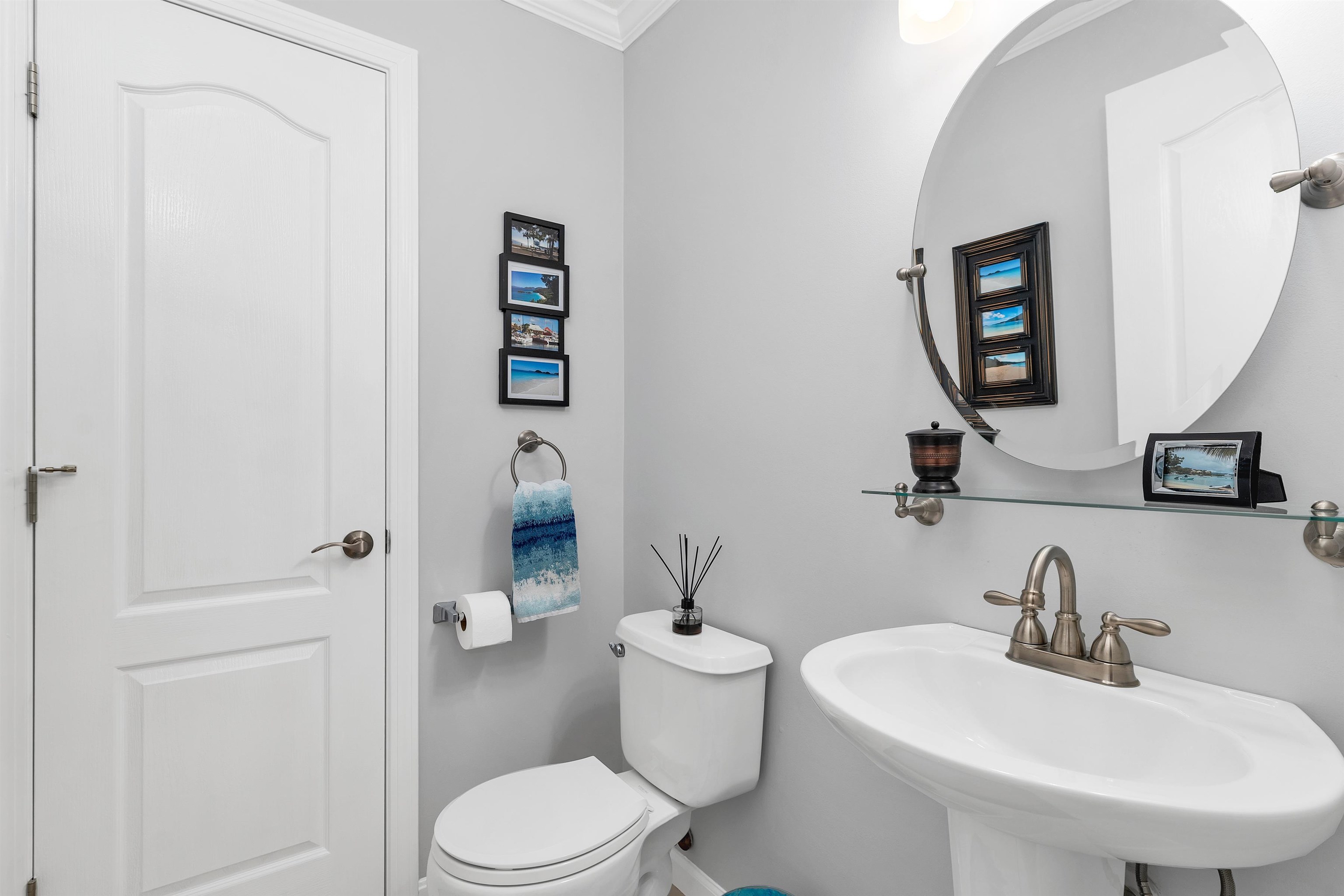 Bedford, New Hampshire 03110, United States, 2 Bedrooms Bedrooms, ,2 BathroomsBathrooms,Residential,Pending,123014