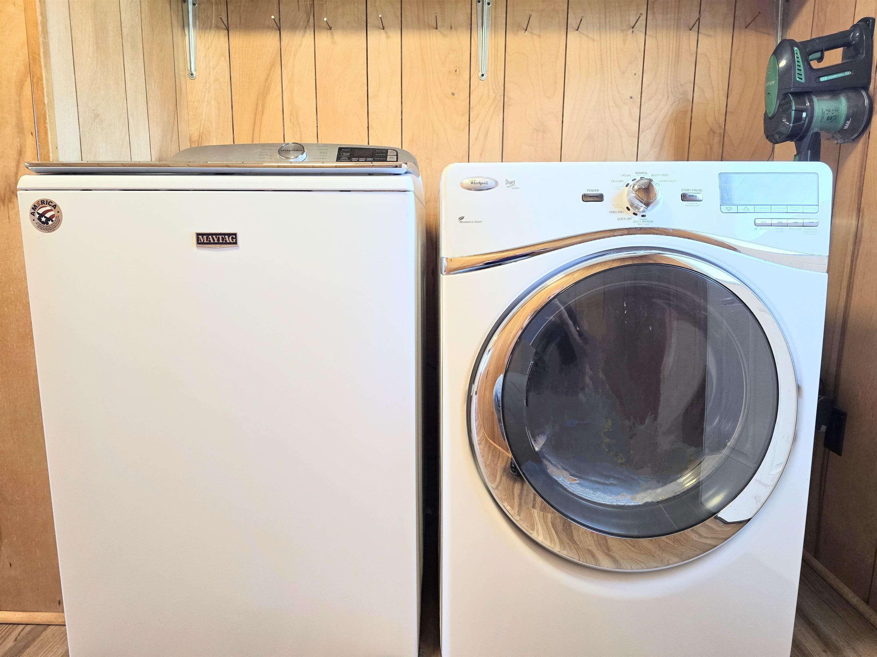 Stewartstown, New Hampshire 03597, United States, 3 Bedrooms Bedrooms, ,2 BathroomsBathrooms,Residential,Active,140955