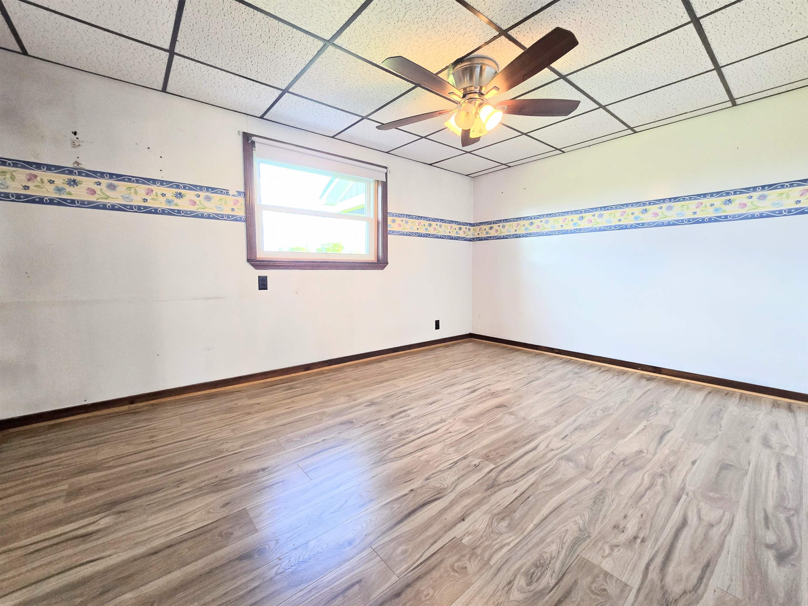 Stewartstown, New Hampshire 03597, United States, 3 Bedrooms Bedrooms, ,2 BathroomsBathrooms,Residential,Active,140955