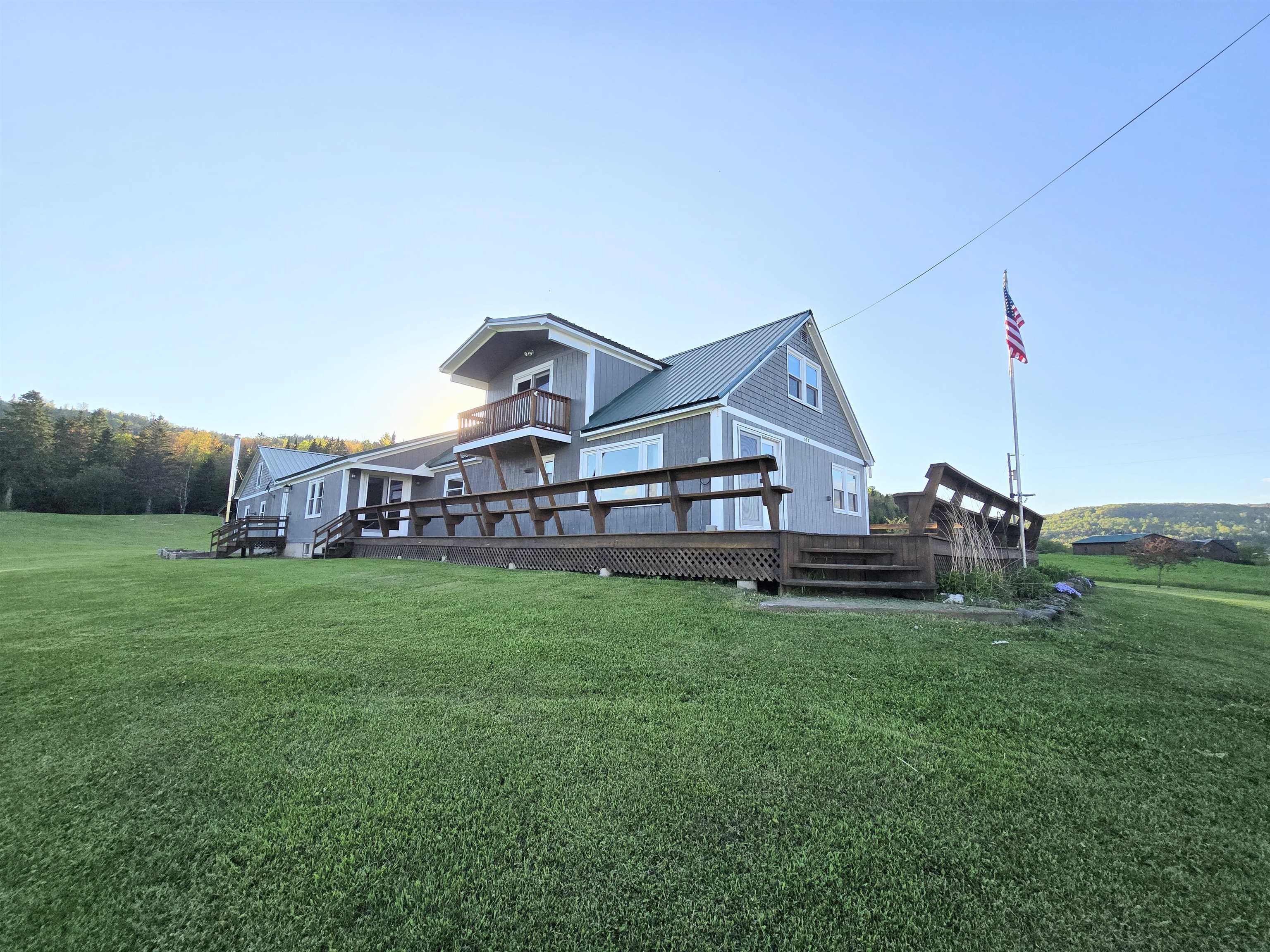 Stewartstown, New Hampshire 03597, United States, 3 Bedrooms Bedrooms, ,2 BathroomsBathrooms,Residential,Active,140955