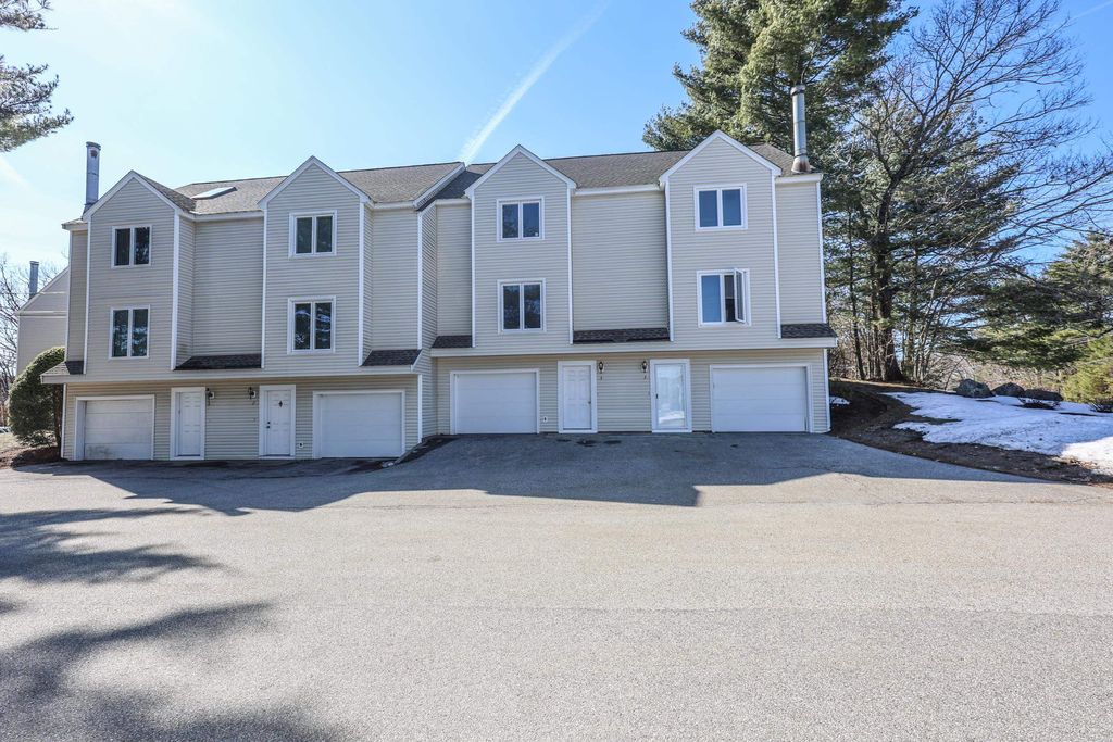 Photo of 5 Gleneagle Drive, Nashua, NH 03063 (MLS # 5079175)
