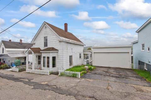 Photo of 770 Fourth Avenue, Berlin, NH 03570 (MLS # 5042312)