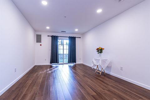 65 Fordway Extension Derry NH 03038