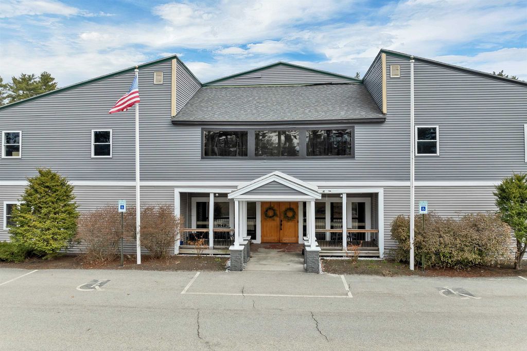 Photo of 8 Eastern Avenue, Barrington, NH 03825 (MLS # 5083207)