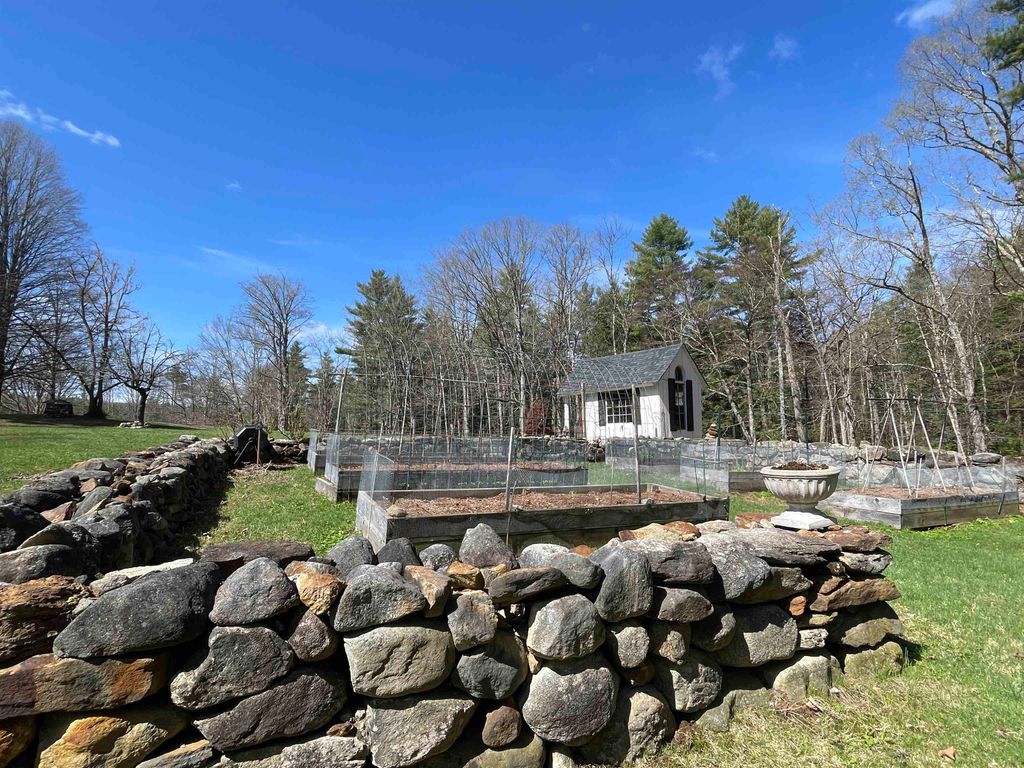 Photo of 84 Cross Road, Sharon, NH 03458 (MLS # 5085139)