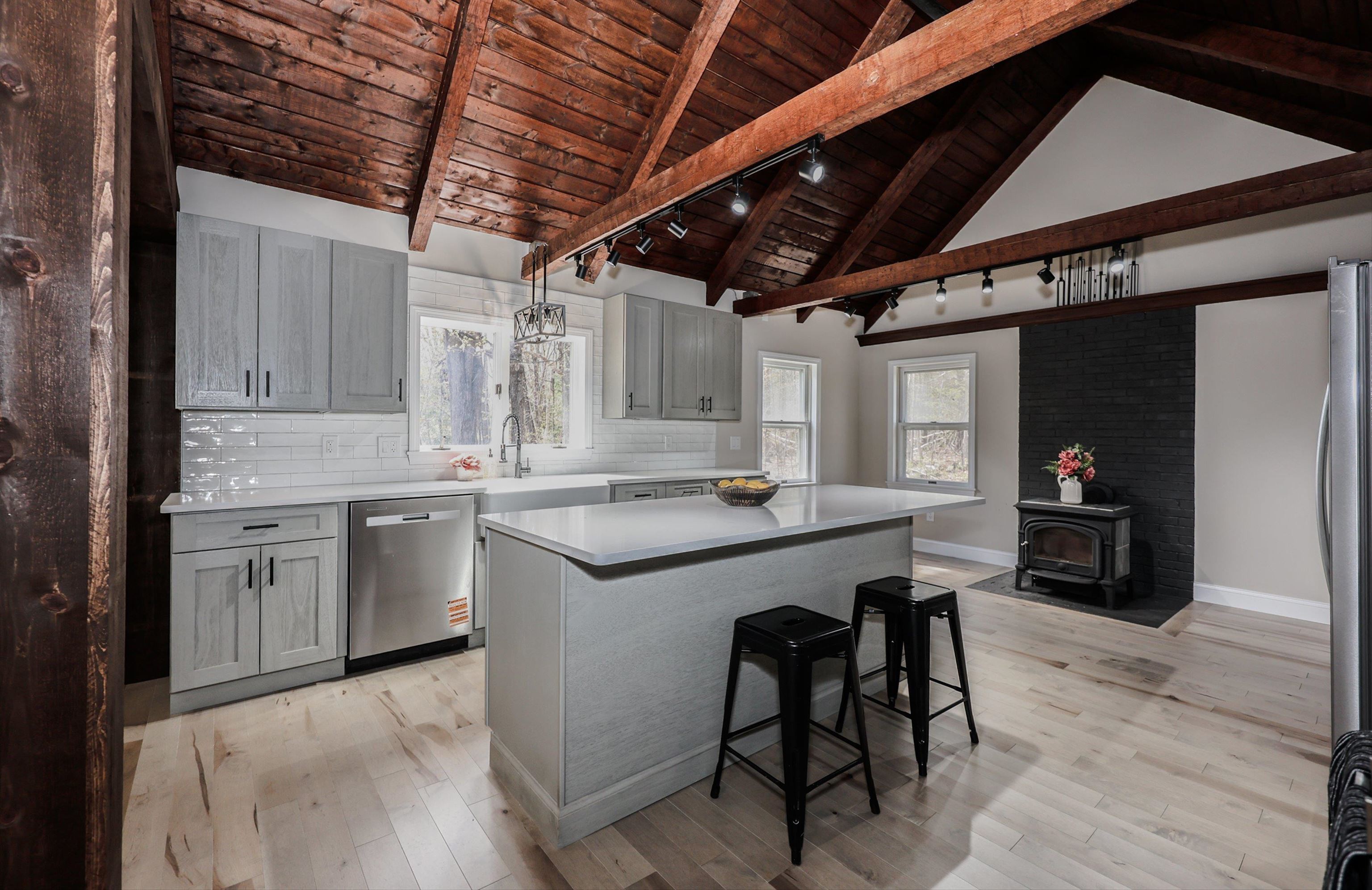 123 Prospect Hill Road