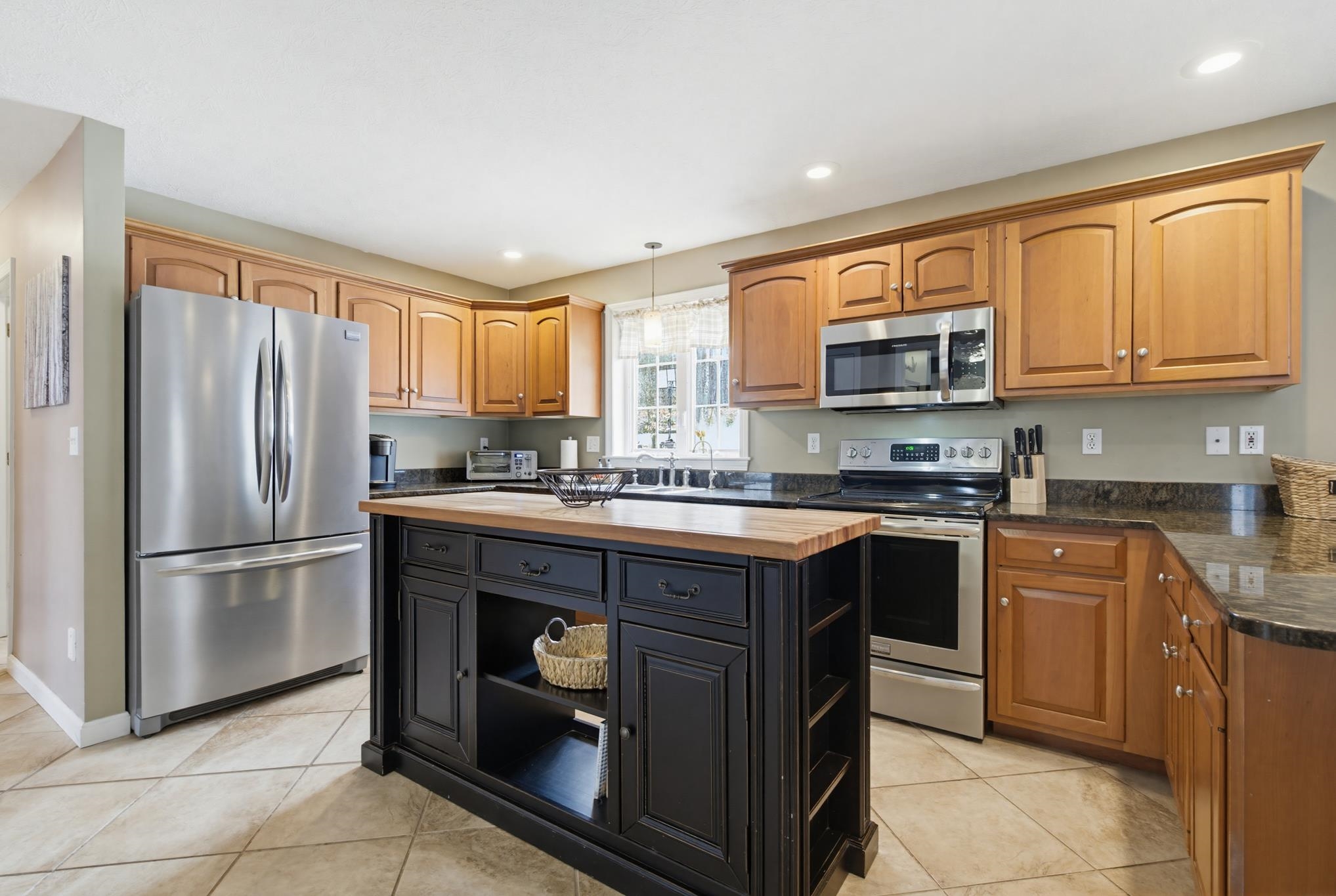 43 Hampshire Hills Drive