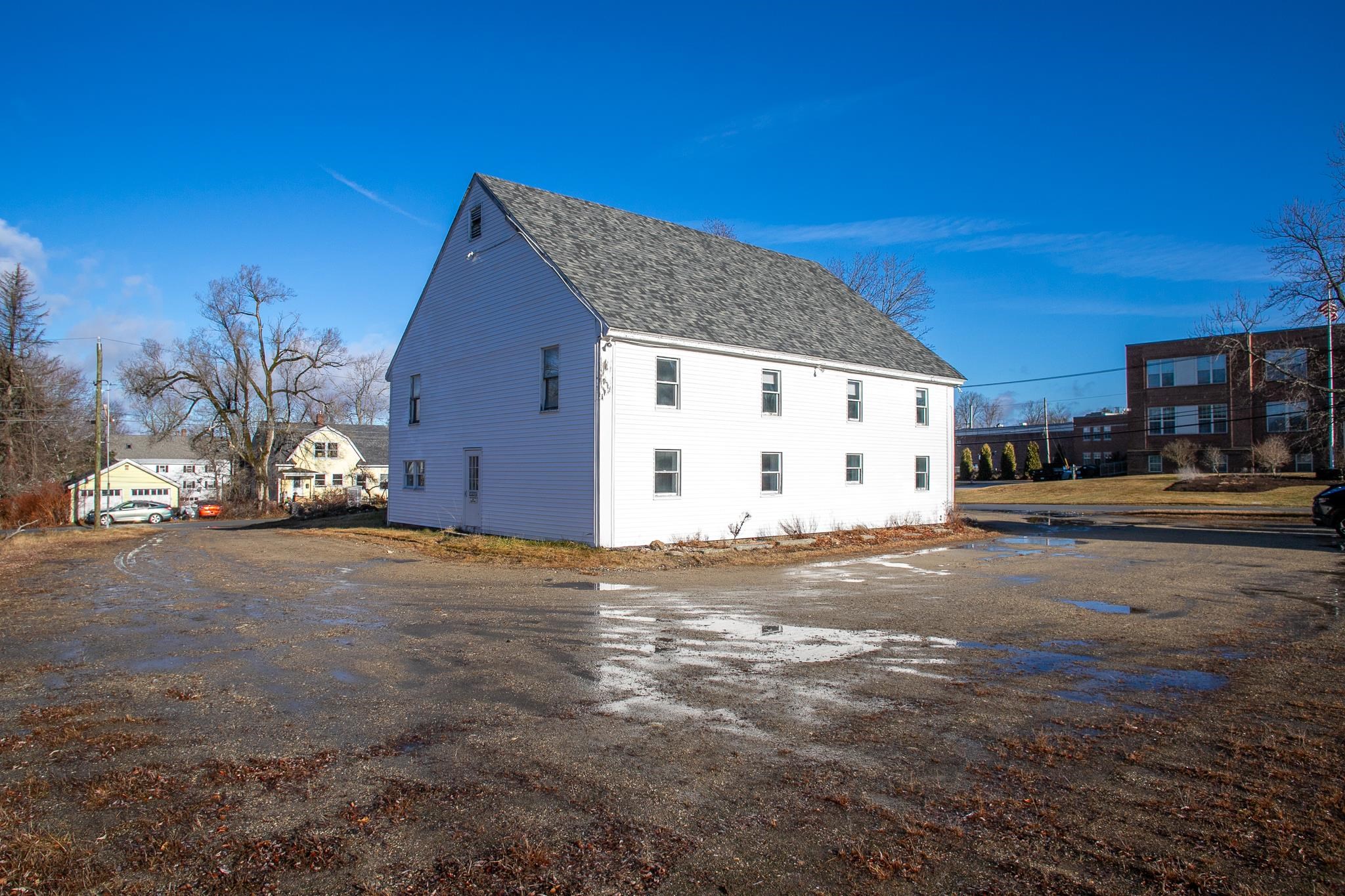 48 Stratton Road