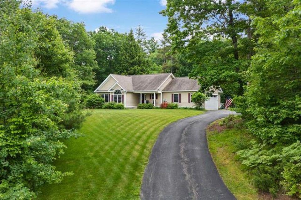 Epsom, New Hampshire 03234, United States, 3 Bedrooms Bedrooms, ,2 BathroomsBathrooms,Residential,Pending,189999 Epsom, New Hampshire 03234, United States, 3 Bedrooms Bedrooms, ,2 BathroomsBathrooms,Residential,Pending,189999