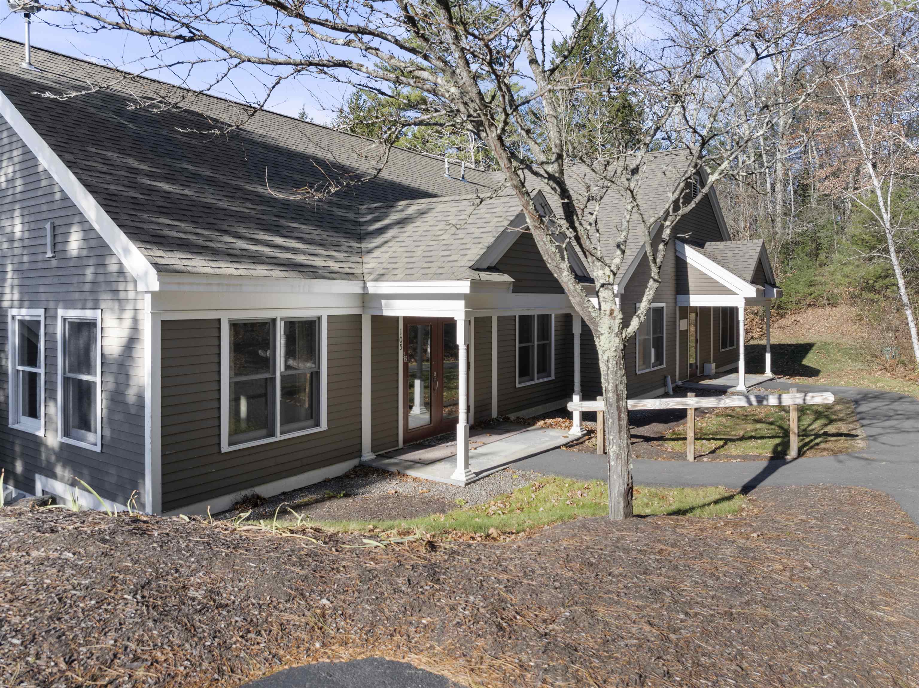 401 Gilford Avenue 102/122