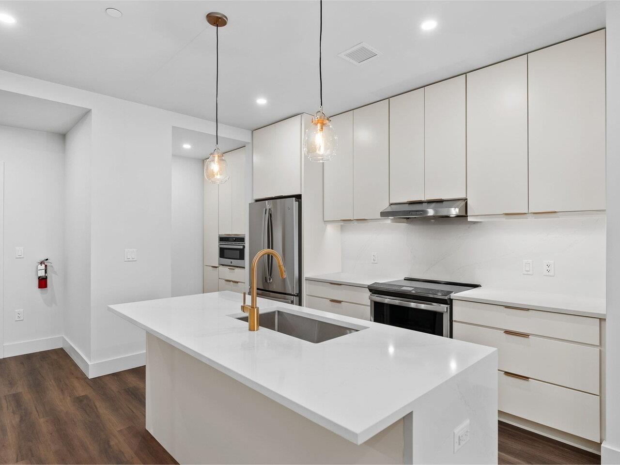 125 Cambrian Way 611