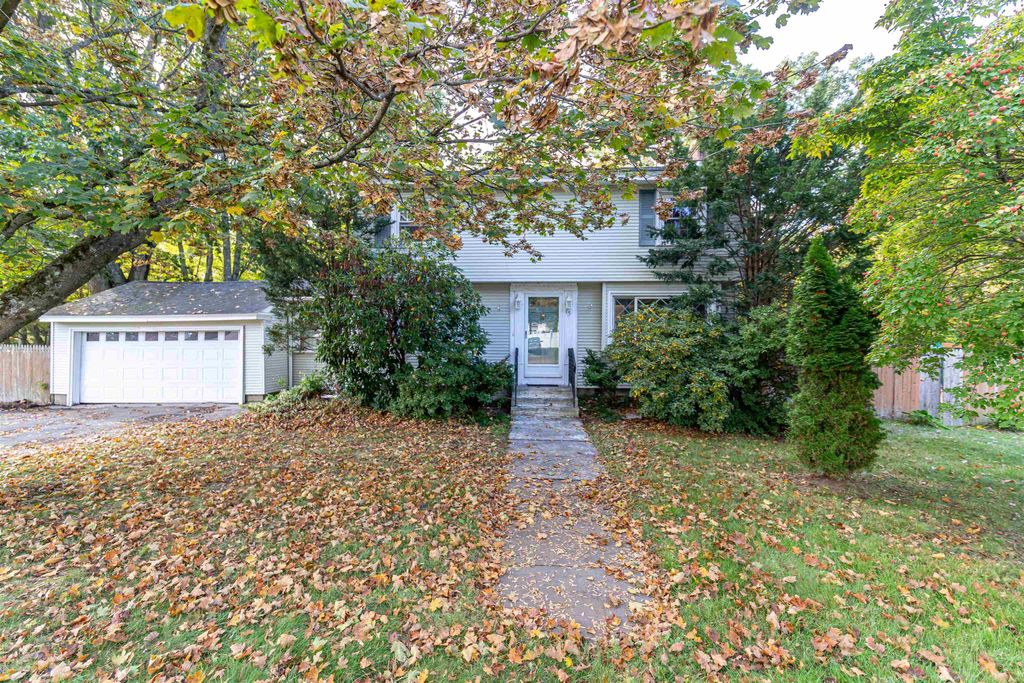 Photo of 15 Linwood Avenue, Salem, NH 03079 (MLS # 5064710)
