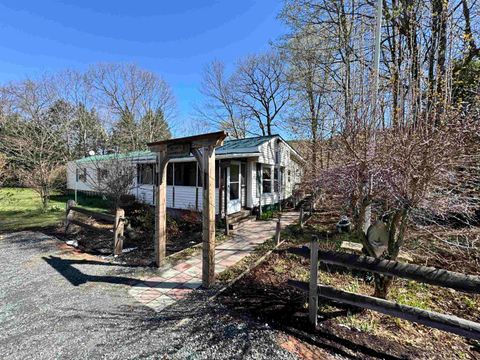 65 Peachtree Lane Hartford VT 05001
