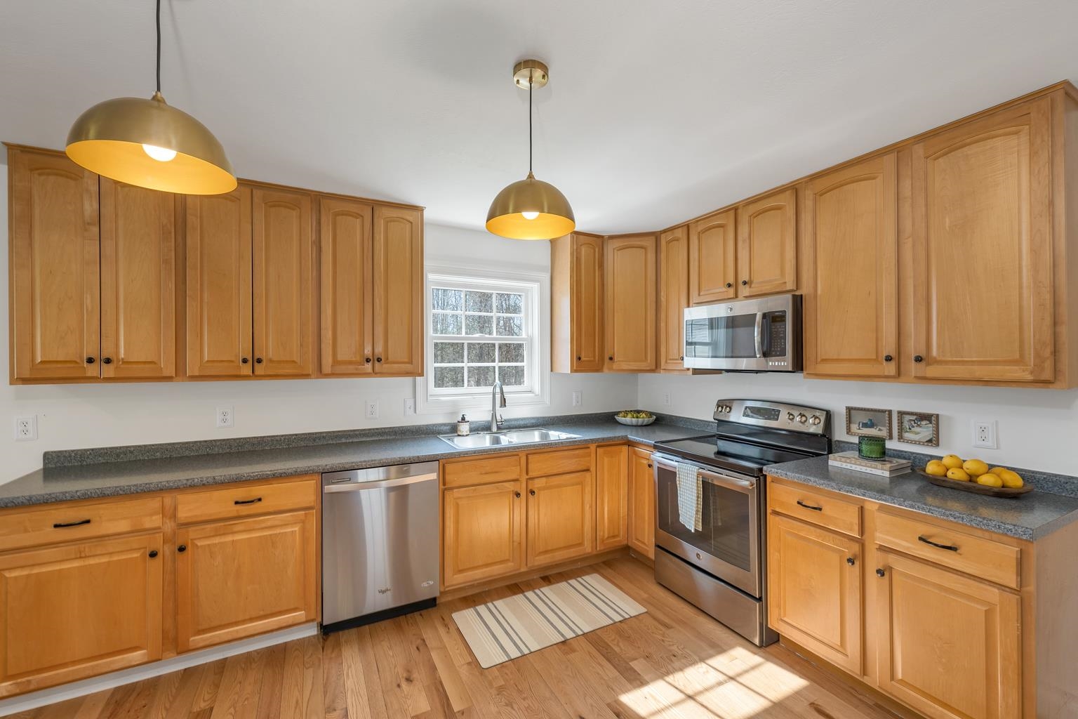 190 Greenview Drive