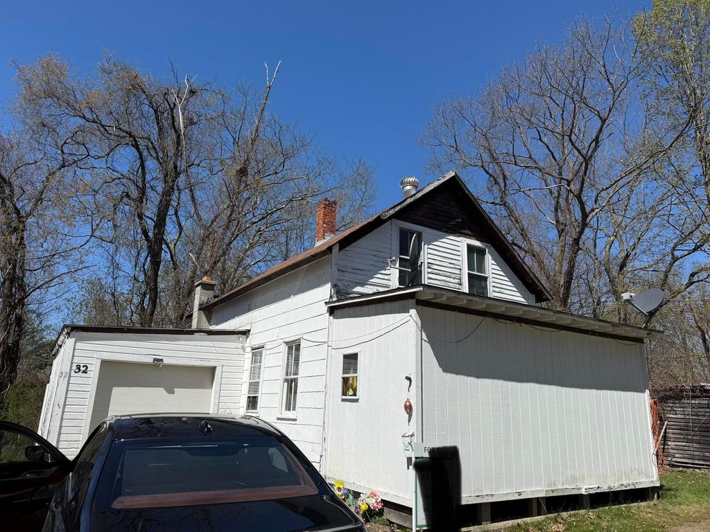 Photo of 32 Charles Street, Keene, NH 03431 (MLS # 5087068)