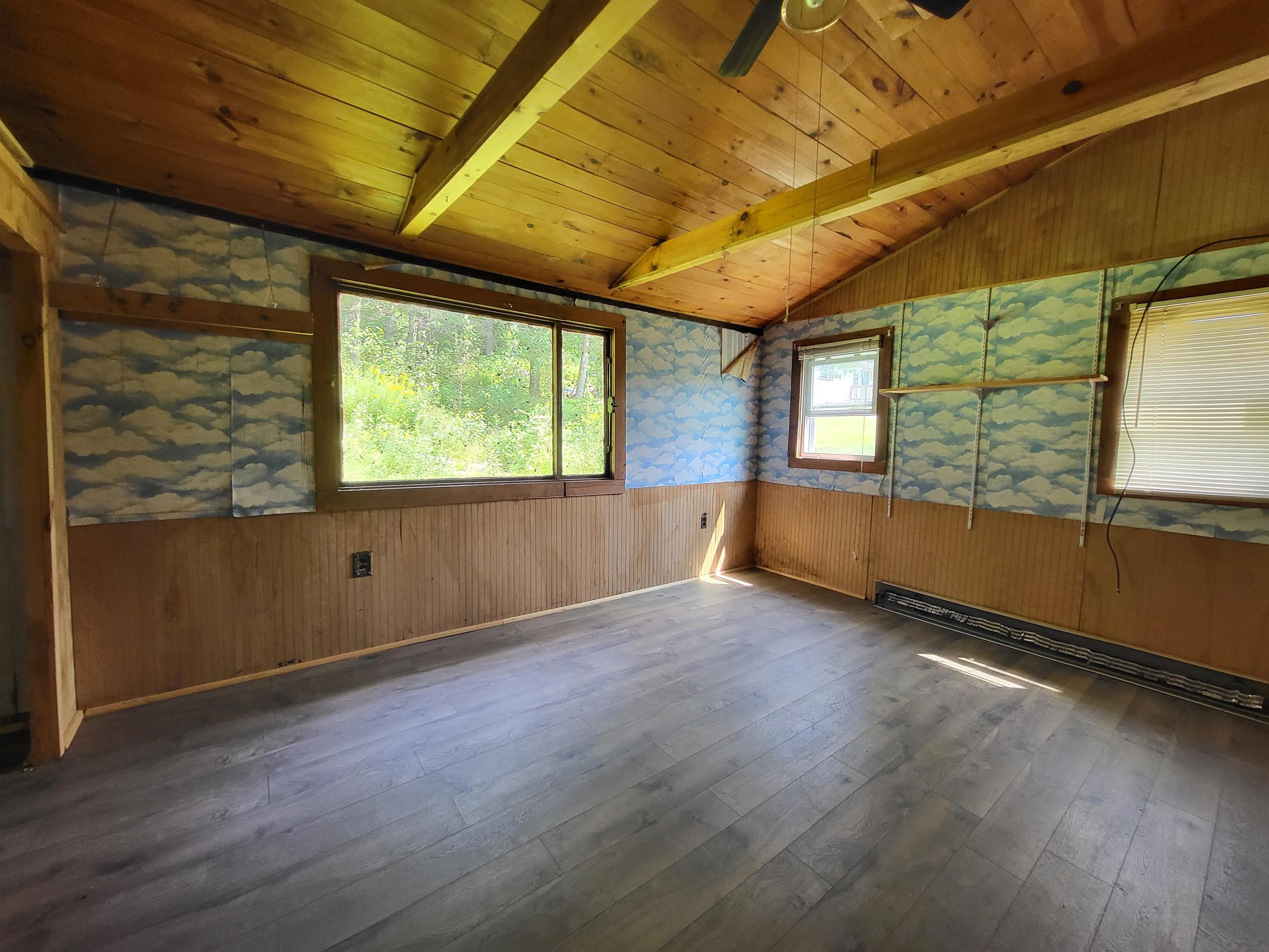 Morristown, Vermont 05661, United States, 2 Bedrooms Bedrooms, ,1 BathroomBathrooms,Residential,Pending,50142