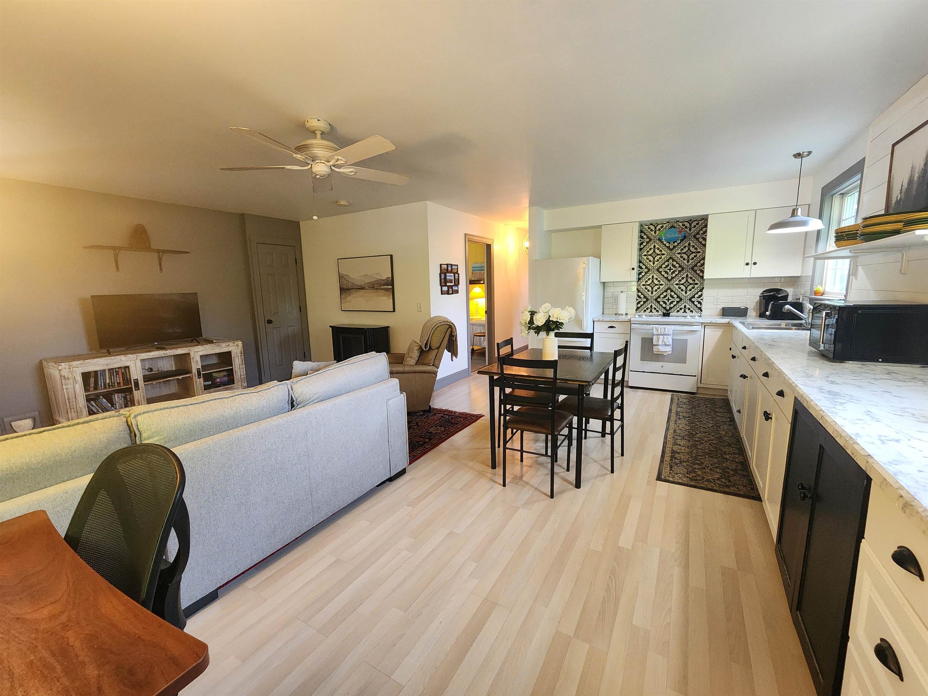 Sunapee, New Hampshire 03782, United States, 4 Bedrooms Bedrooms, ,4 BathroomsBathrooms,Residential,Active,153198