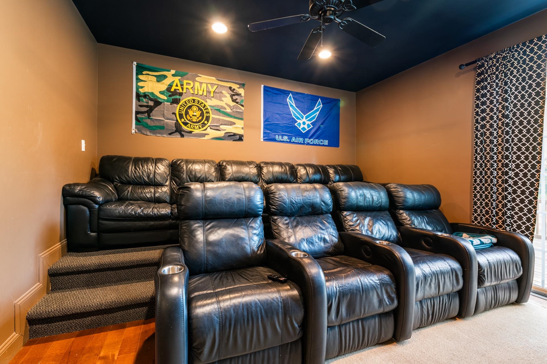 Sunapee, New Hampshire 03782, United States, 4 Bedrooms Bedrooms, ,4 BathroomsBathrooms,Residential,Active,153198