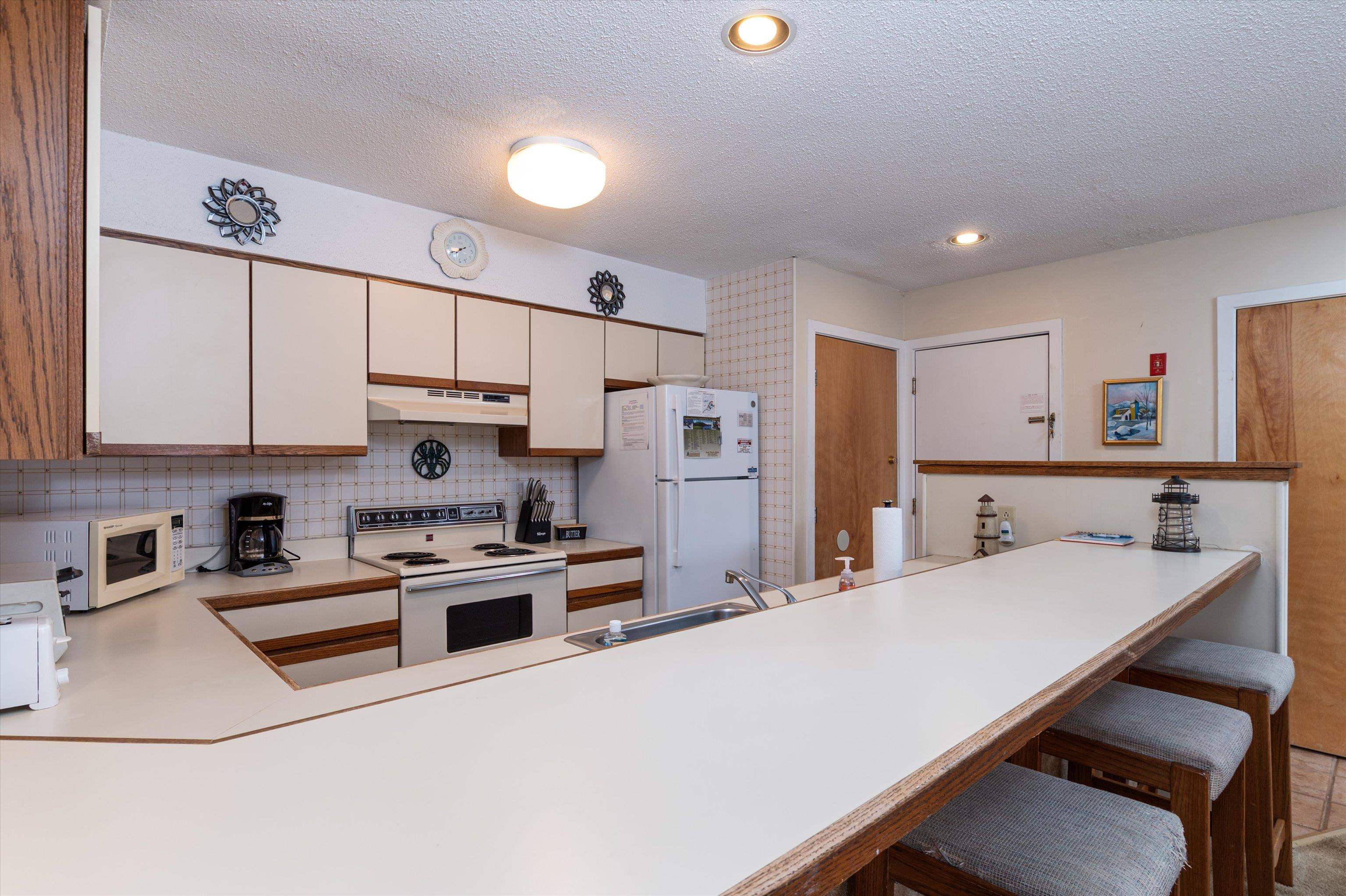 350 Mountain Road B305