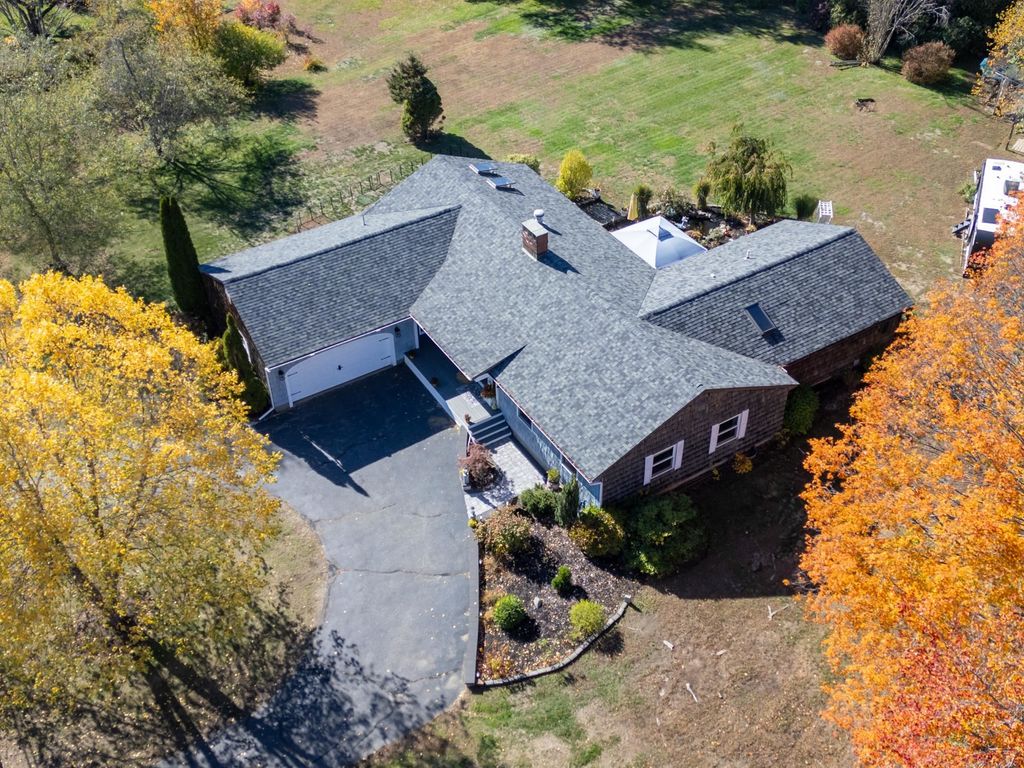 Photo of 227 Portsmouth Avenue, Stratham, NH 03885 (MLS # 5080083)