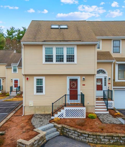 Photo of 9 Sundown Drive, Derry, NH 03038 (MLS # 5081941)