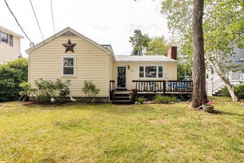 157 South Tibbetts Avenue Wells ME 04090