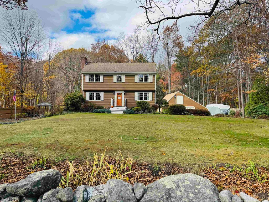 Photo of 56 Whittier Street, Newton, NH 03858 (MLS # 5067499)