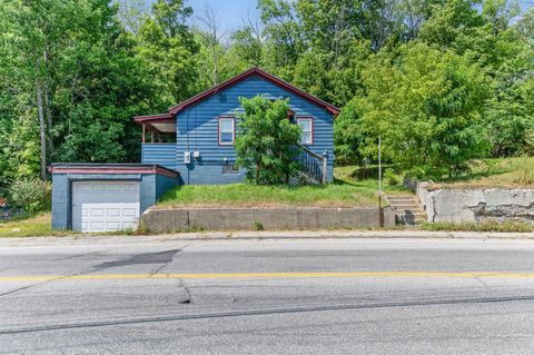 Photo of 166 Glen Avenue, Berlin, NH 03570 (MLS # 5062196)