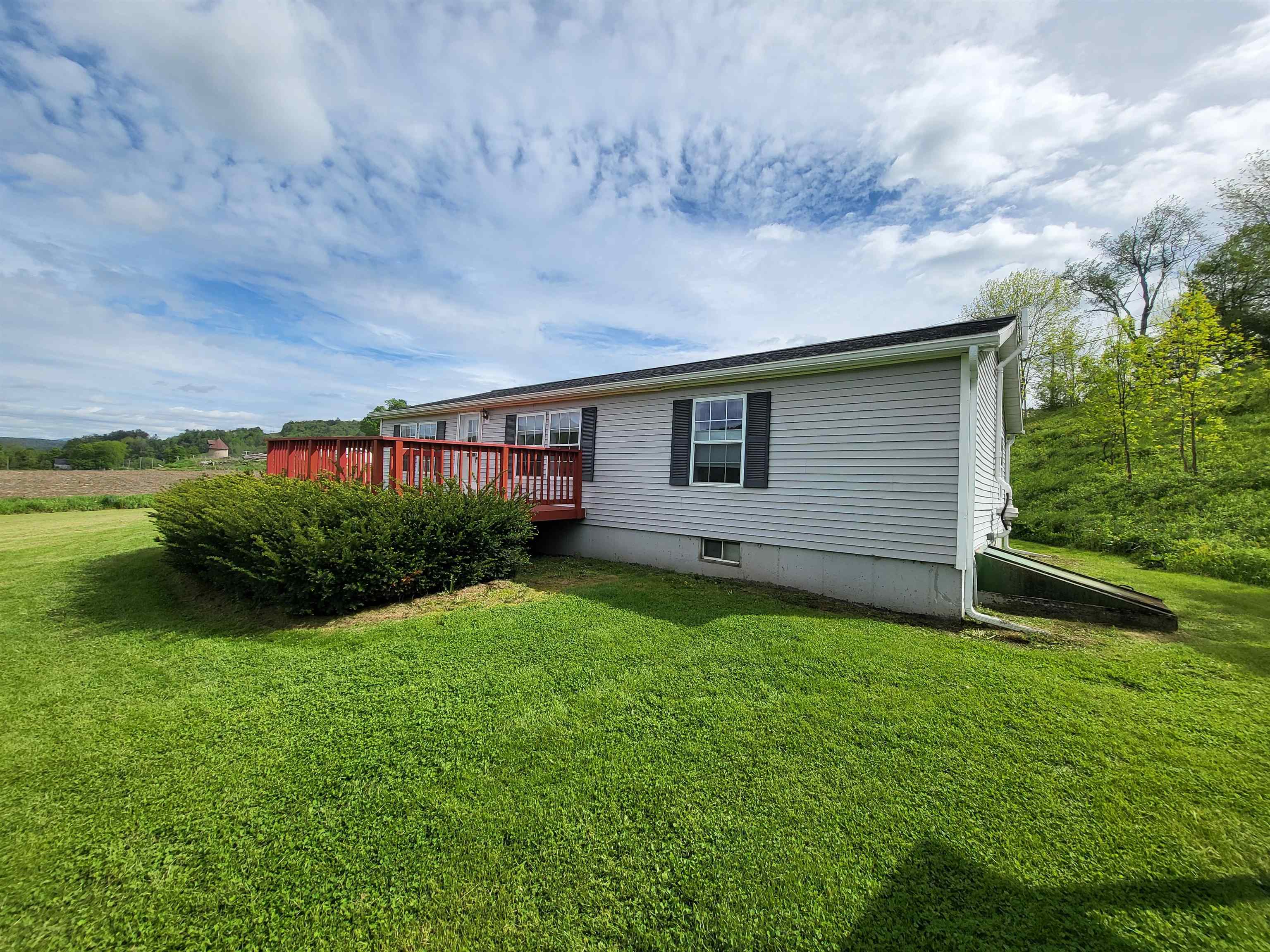 Moretown, Vermont 05602, United States, 3 Bedrooms Bedrooms, ,2 BathroomsBathrooms,Residential,Active,137134