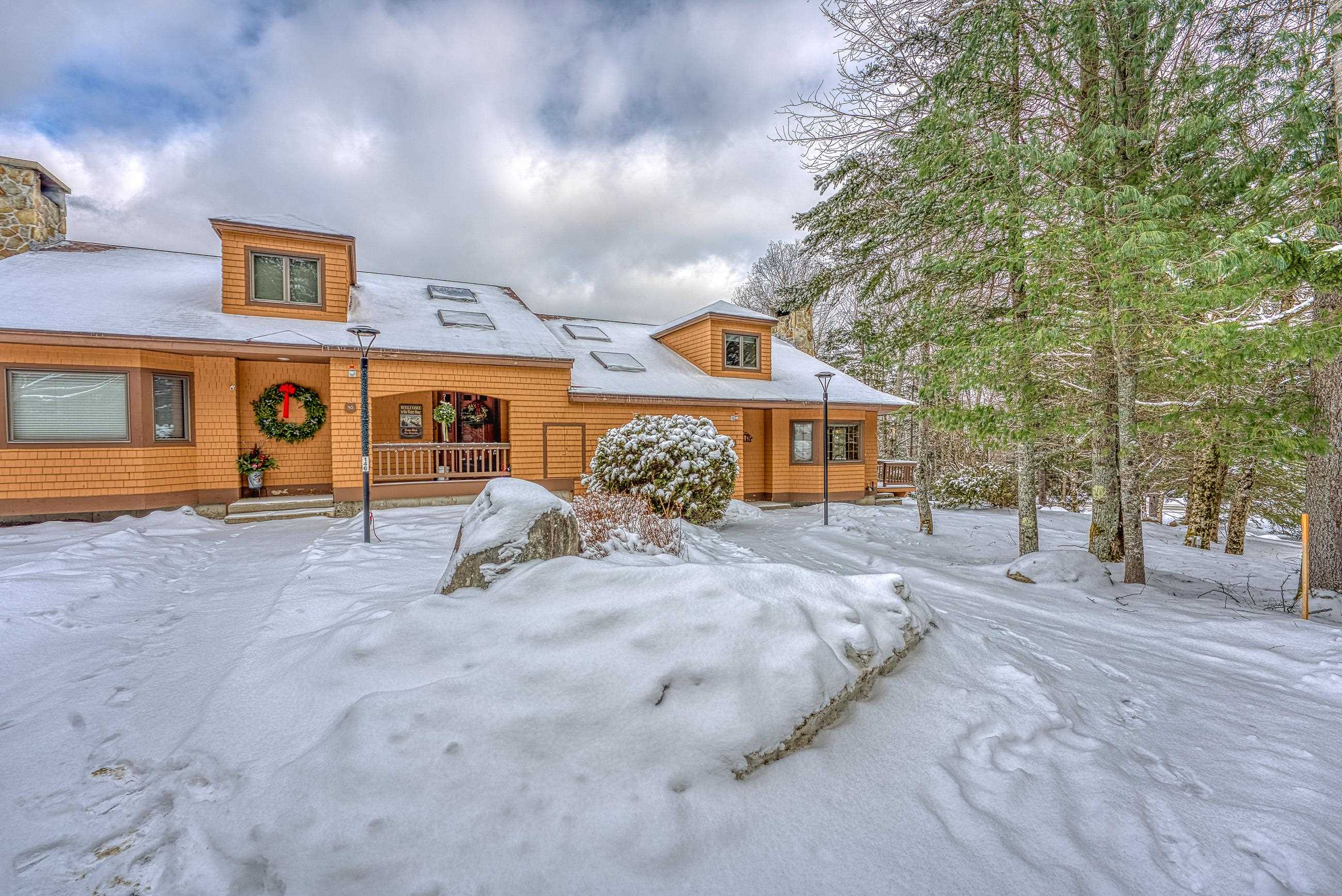 Photo 1 of 25 — 146 Rosebrook Lane 49, Carroll, NH 03575