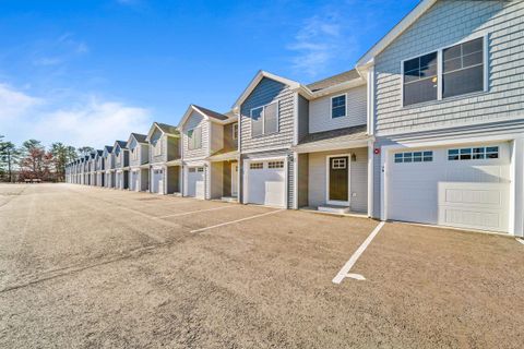 Photo of 5 Dumaine Avenue #C, Nashua, NH 03063 (MLS # 5037593)