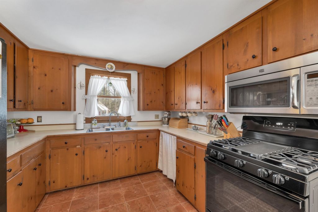 Photo of 187 Grant Road, Newmarket, NH 03857 (MLS # 5075074)