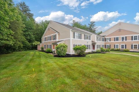 Photo of 801 Springbrook Circle, Portsmouth, NH 03801 (MLS # 5046697)