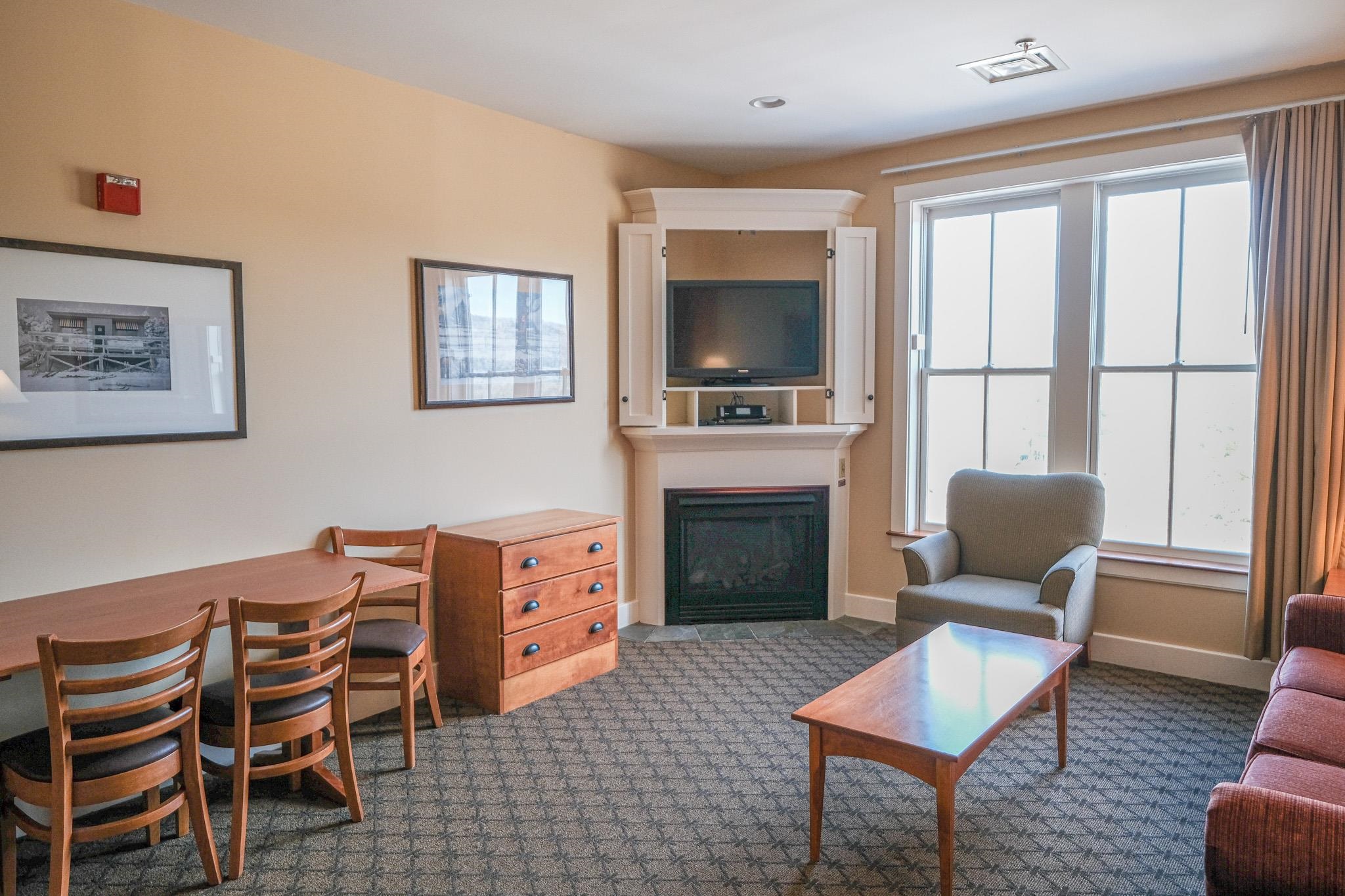 448 QIV Jackson Gore Inn 448 QIV