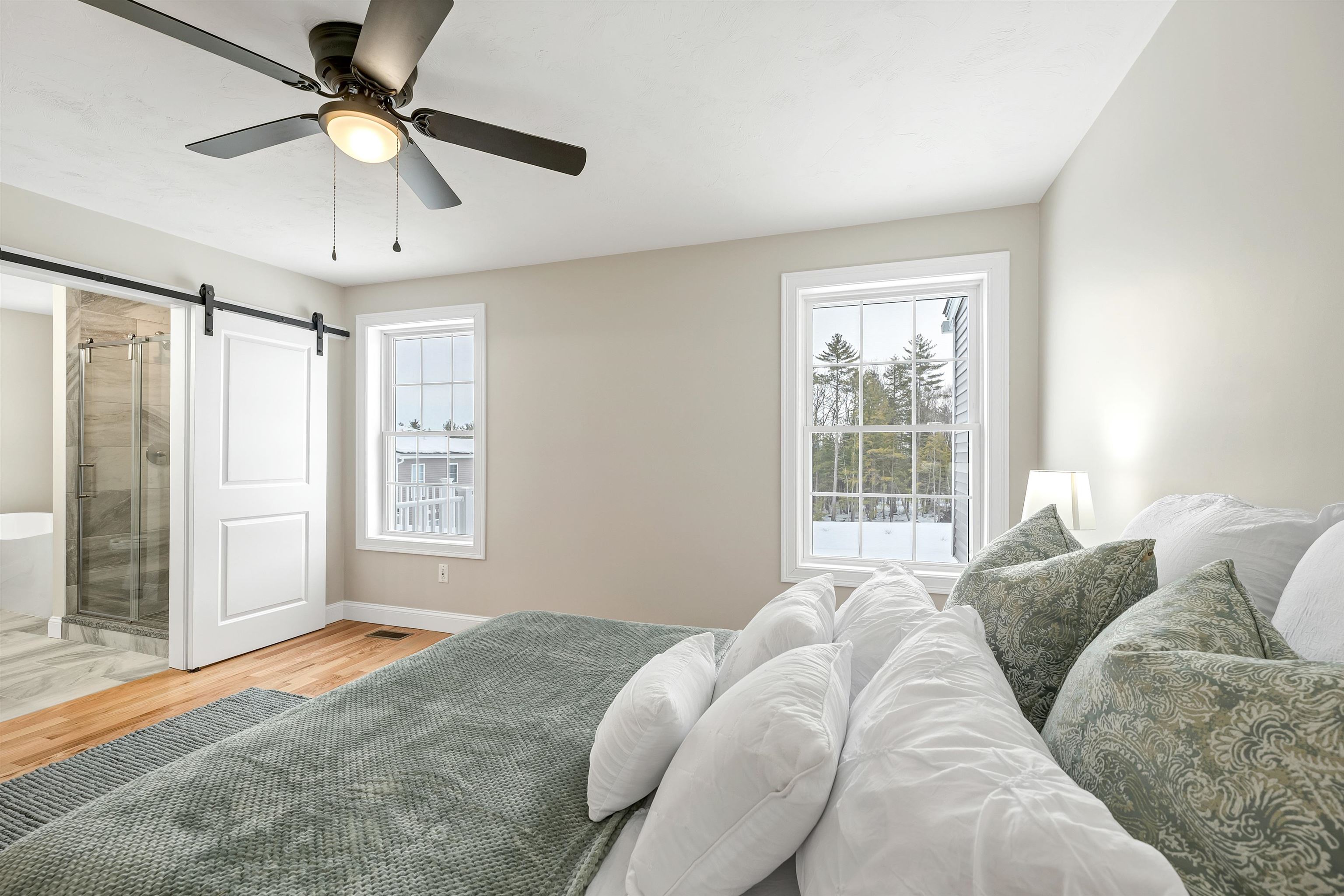 Meredith, New Hampshire 03253, United States, 4 Bedrooms Bedrooms, ,2 BathroomsBathrooms,Residential,Active,230252