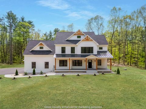 286 South Road Brentwood NH 03833