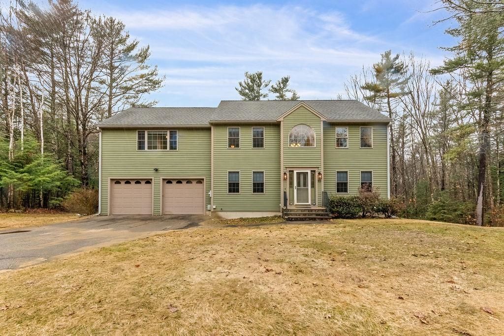 Photo of 22 Lakewood Drive, Alton, NH 03810 (MLS # 5081963)