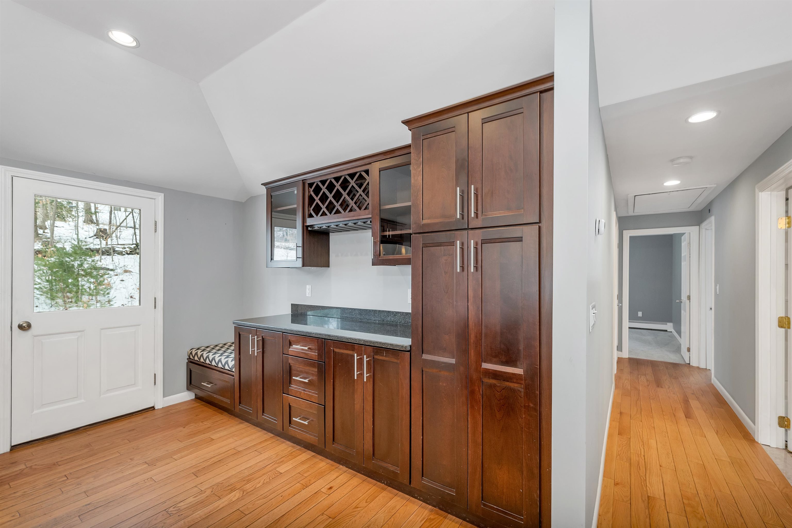 Gilford, New Hampshire 03249, United States, 3 Bedrooms Bedrooms, ,2 BathroomsBathrooms,Residential,Active,99984