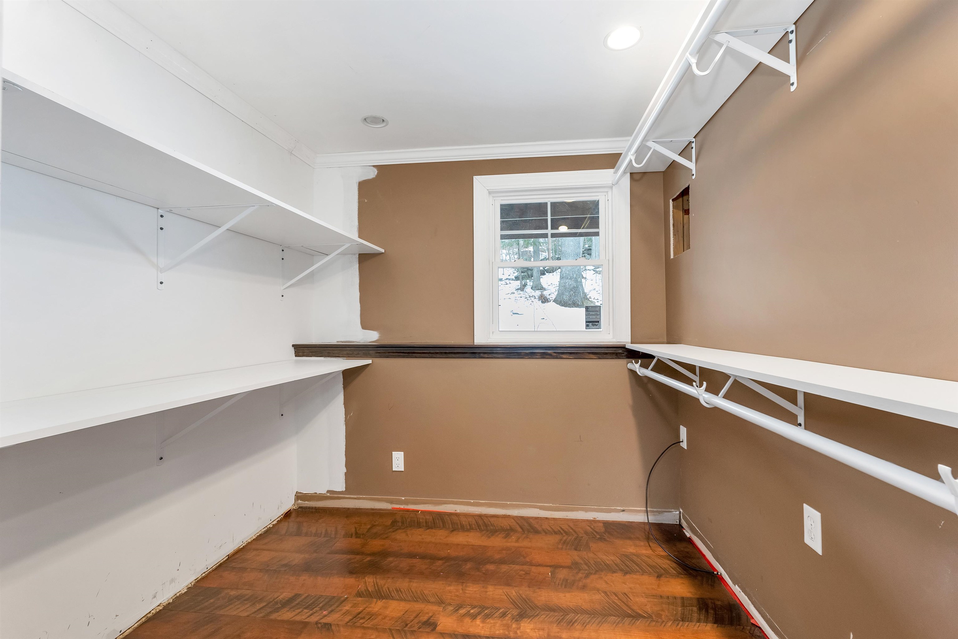 Gilford, New Hampshire 03249, United States, 3 Bedrooms Bedrooms, ,2 BathroomsBathrooms,Residential,Active,99984