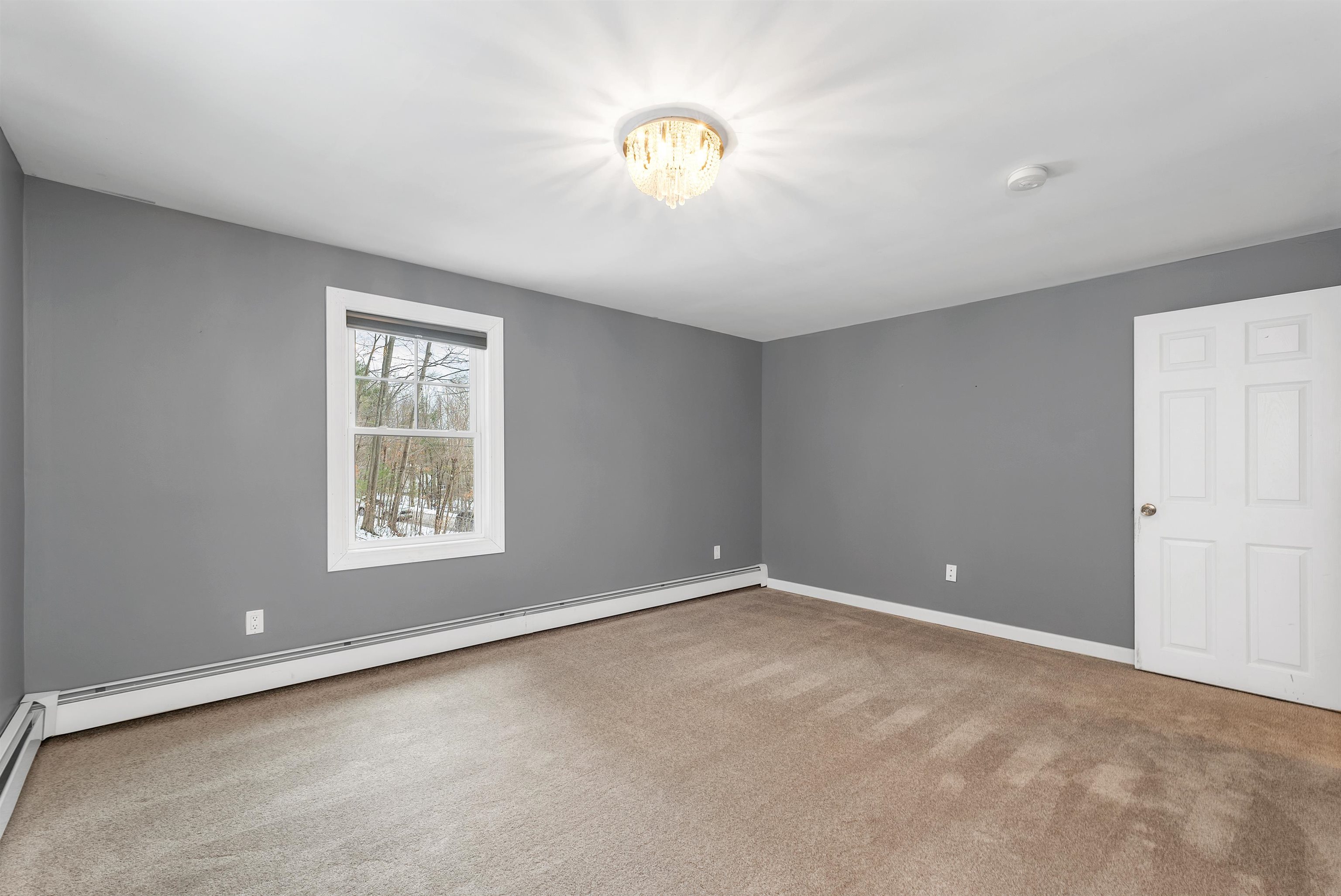 Gilford, New Hampshire 03249, United States, 3 Bedrooms Bedrooms, ,2 BathroomsBathrooms,Residential,Active,99984