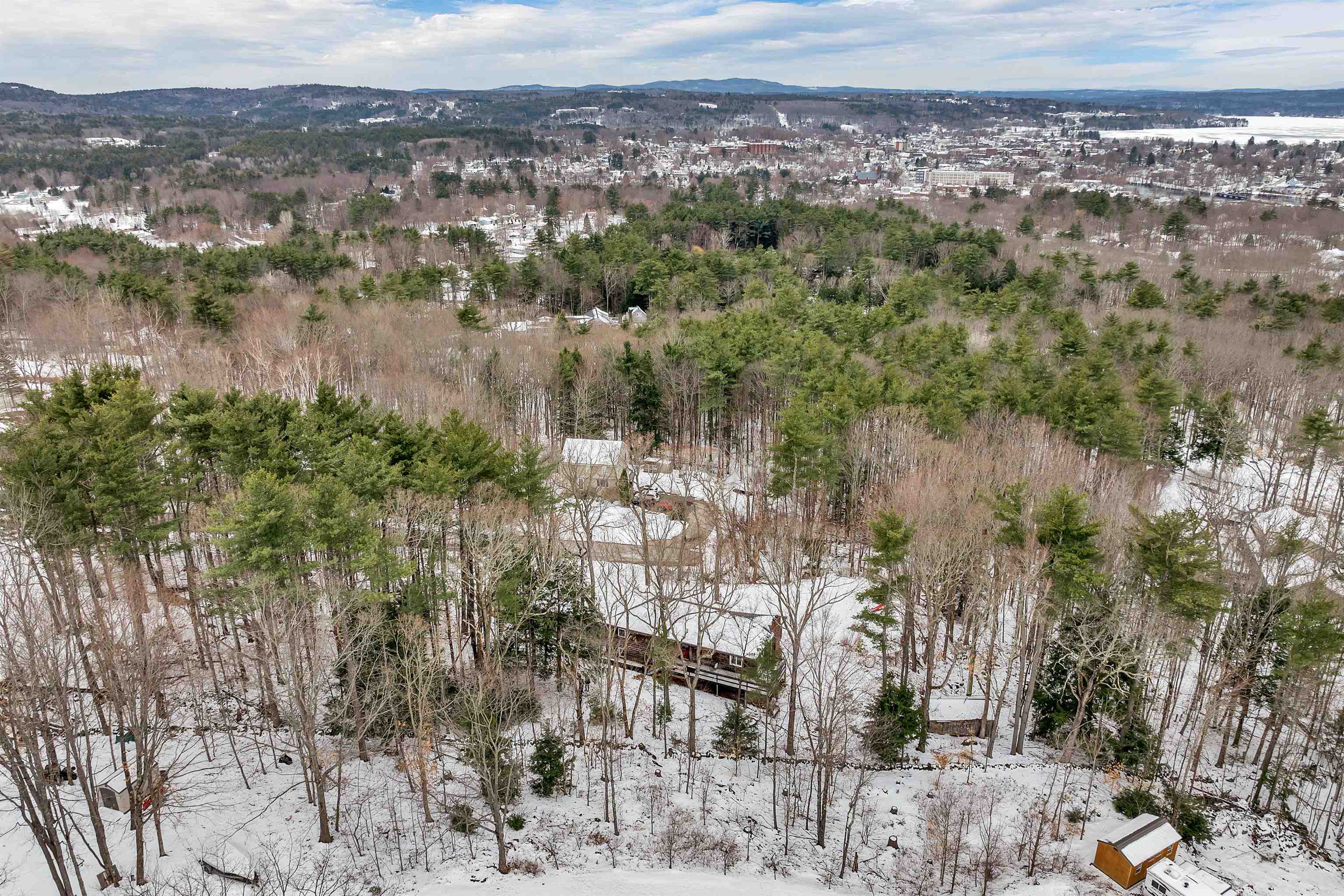 Gilford, New Hampshire 03249, United States, 3 Bedrooms Bedrooms, ,2 BathroomsBathrooms,Residential,Active,99984