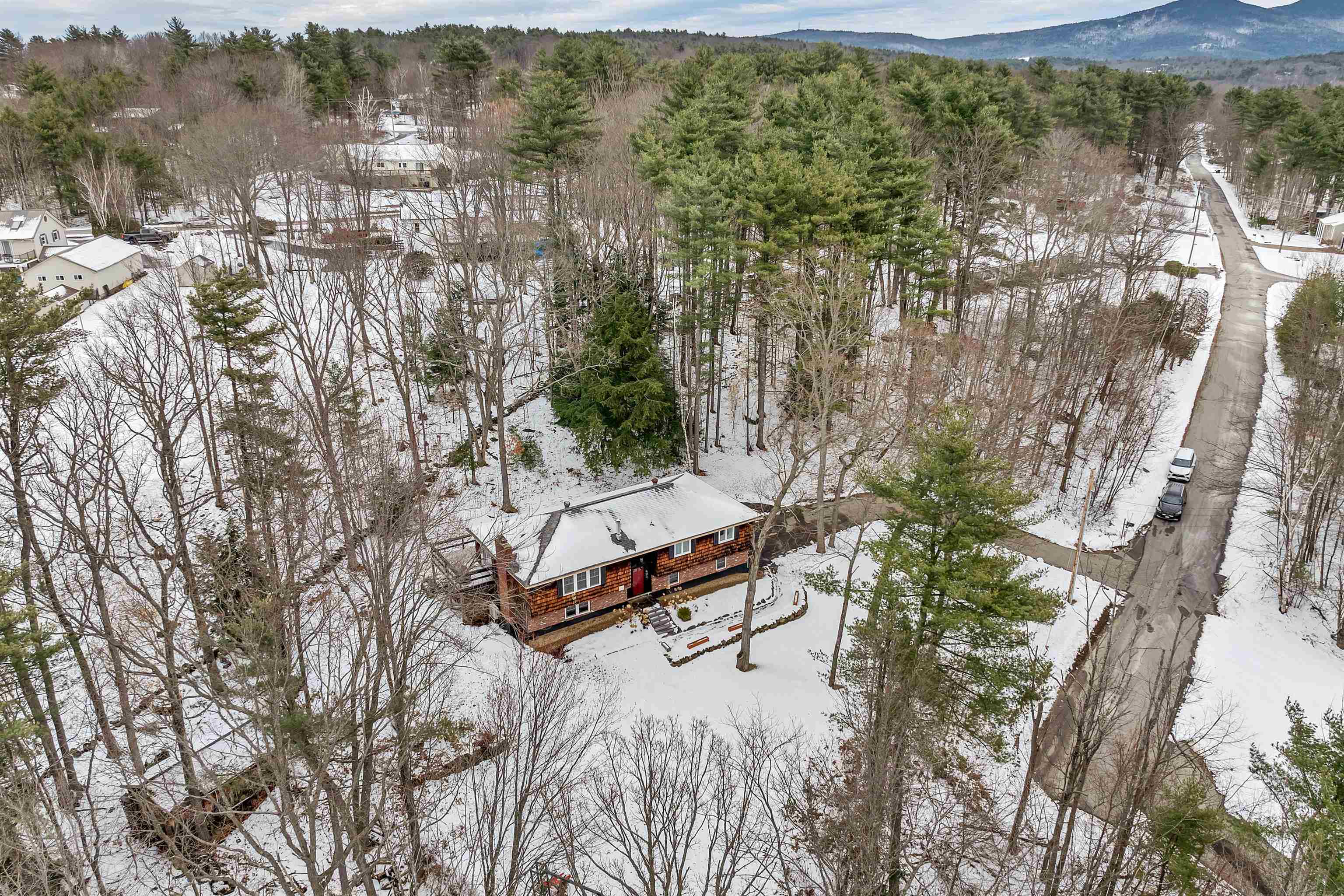 Gilford, New Hampshire 03249, United States, 3 Bedrooms Bedrooms, ,2 BathroomsBathrooms,Residential,Active,99984