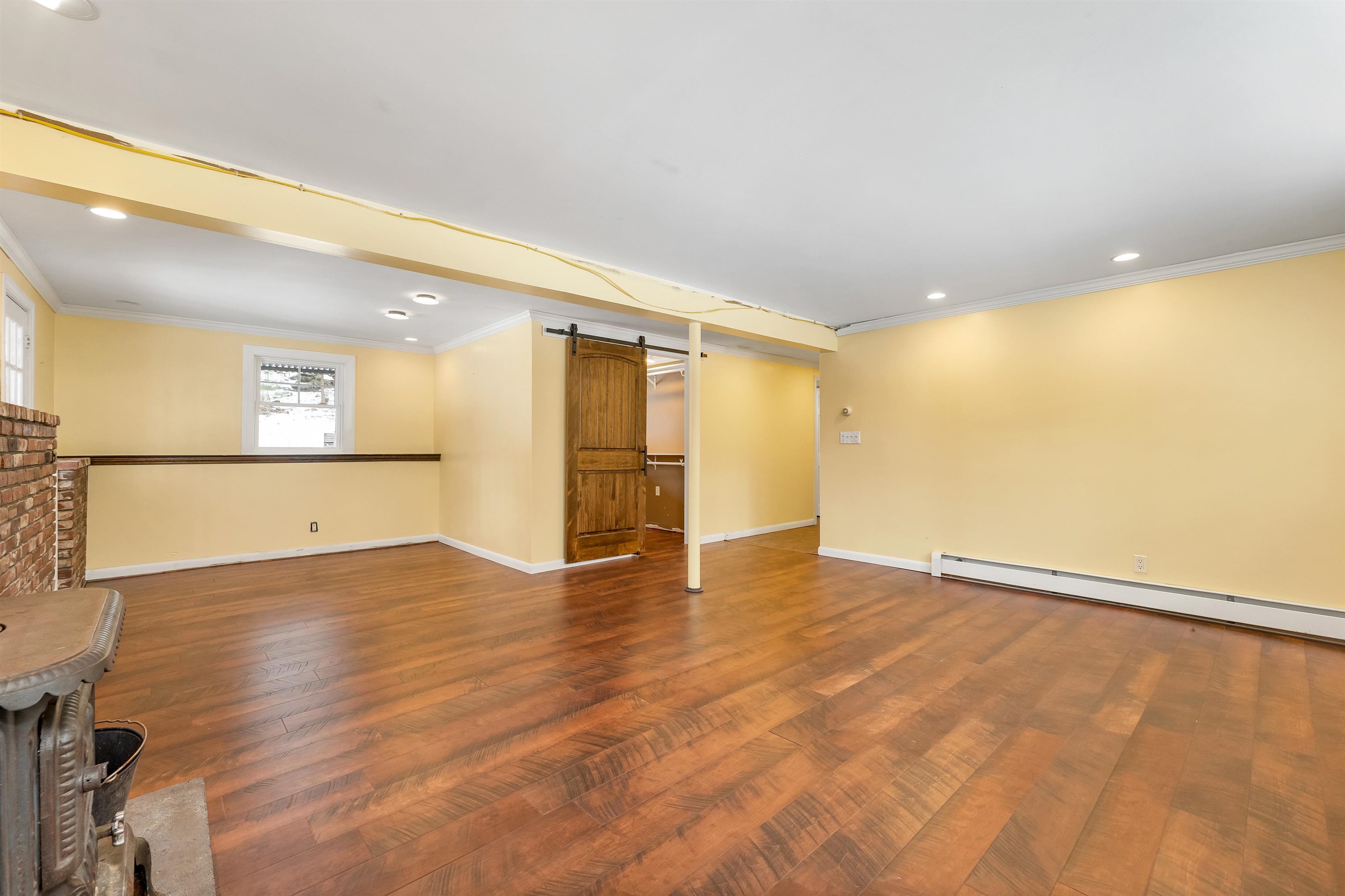 Gilford, New Hampshire 03249, United States, 3 Bedrooms Bedrooms, ,2 BathroomsBathrooms,Residential,Active,99984